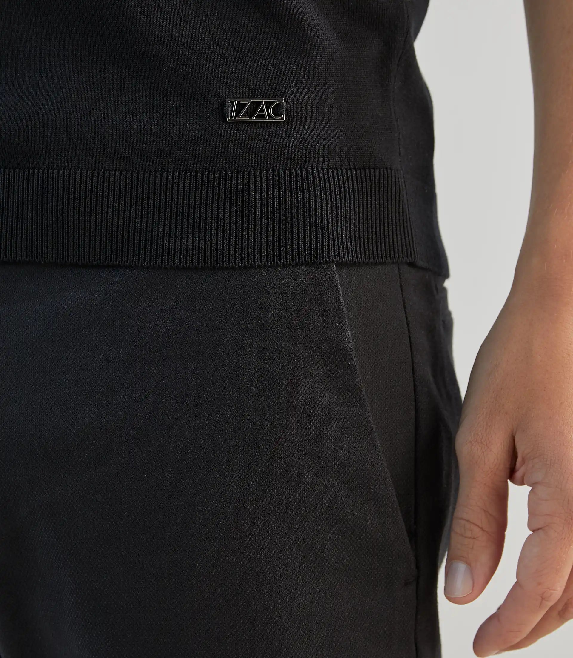 Polo col boutonné en maille noir - IZAC