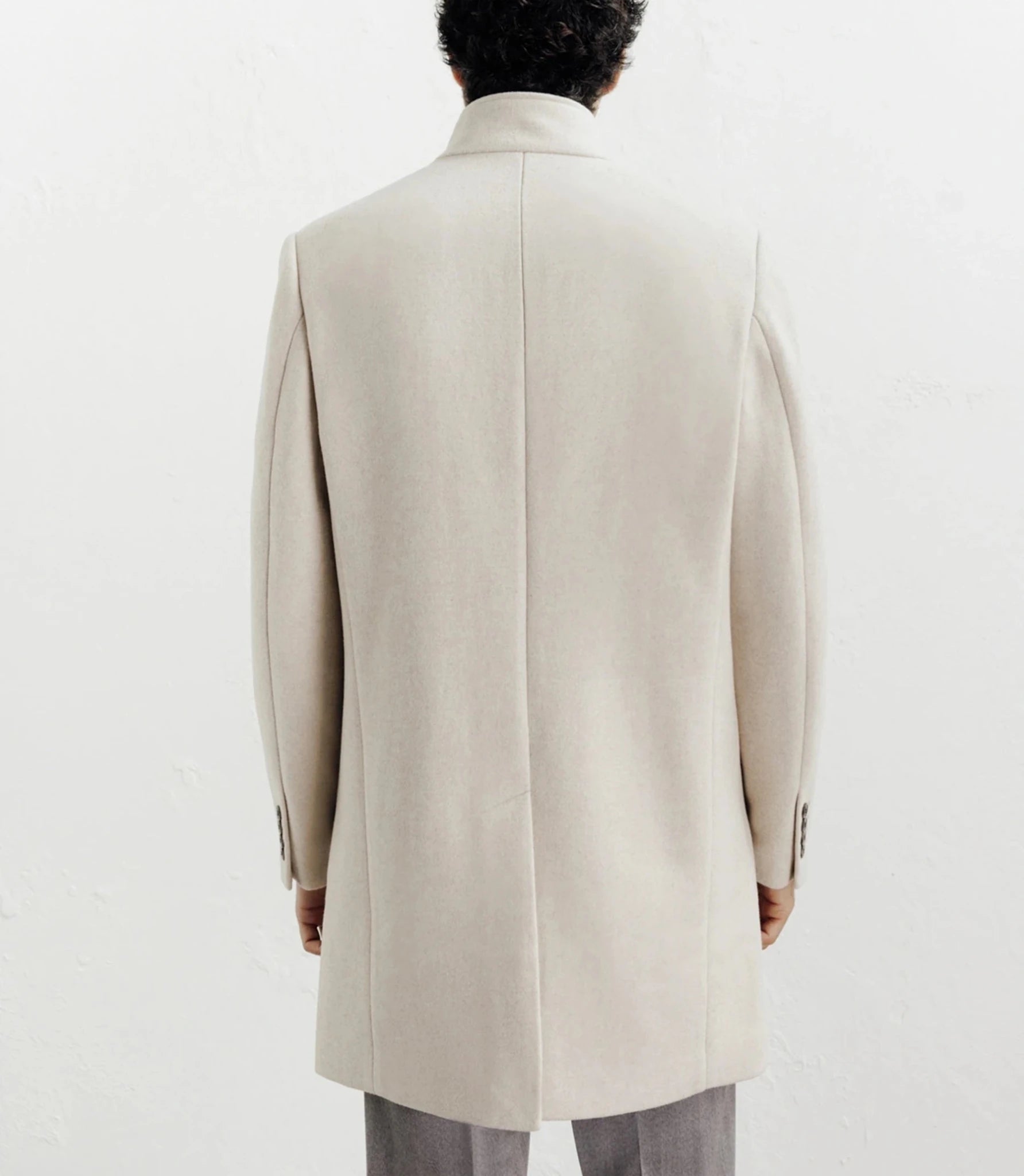 City coat with beige mao collar