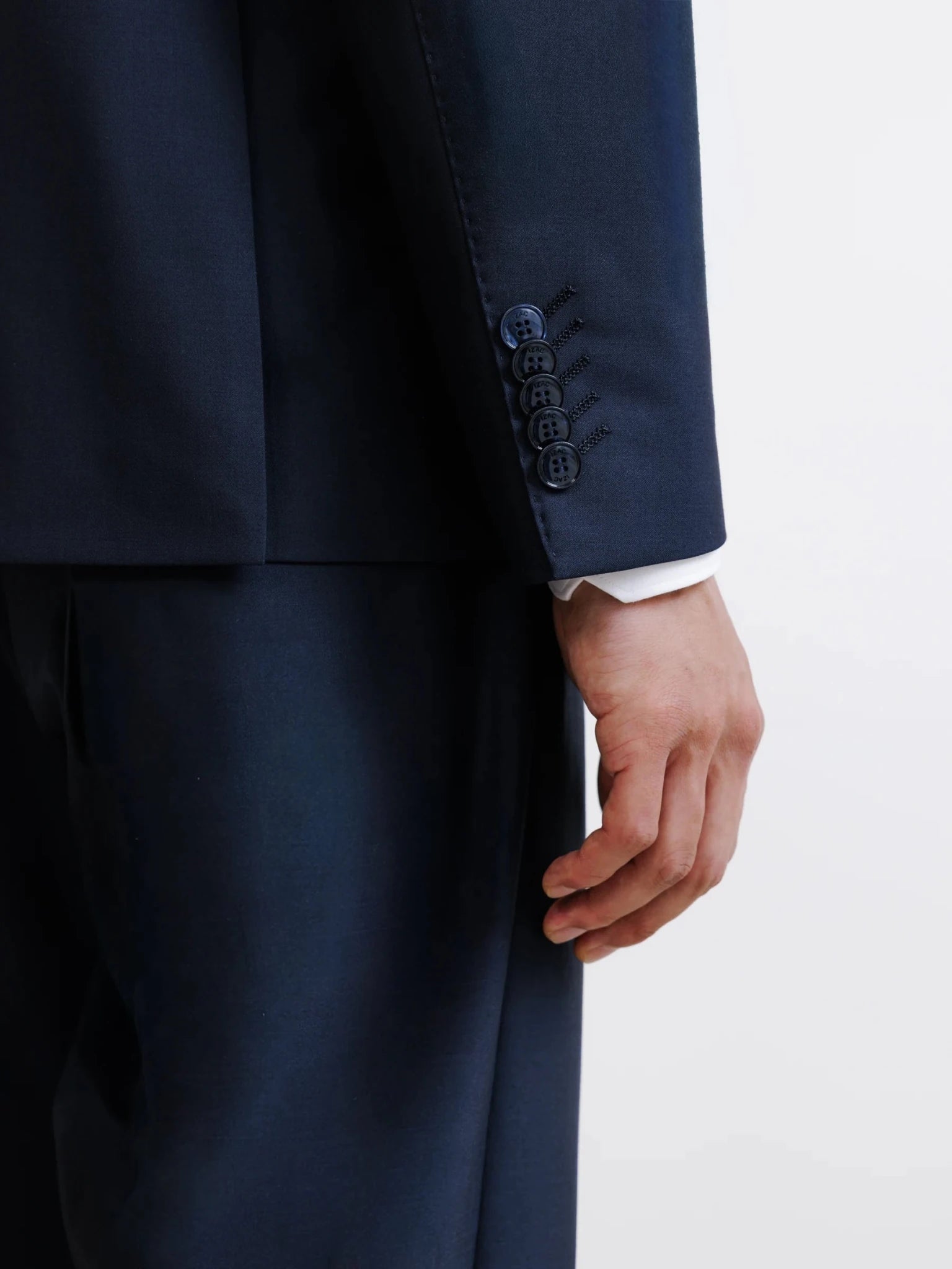 Veste en laine majoritaire marine - IZAC