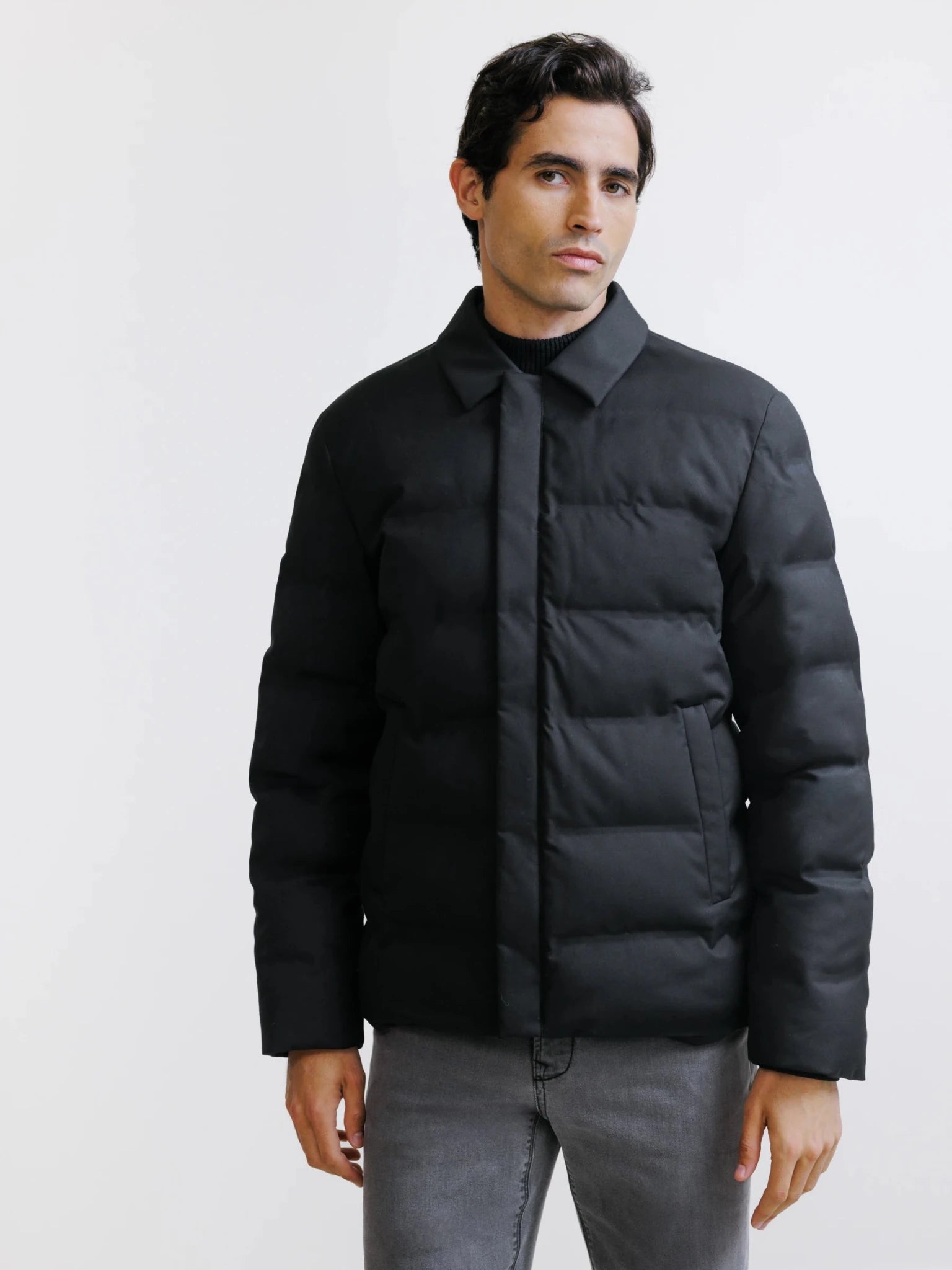 Doudoune courte col chemise noire - IZAC
