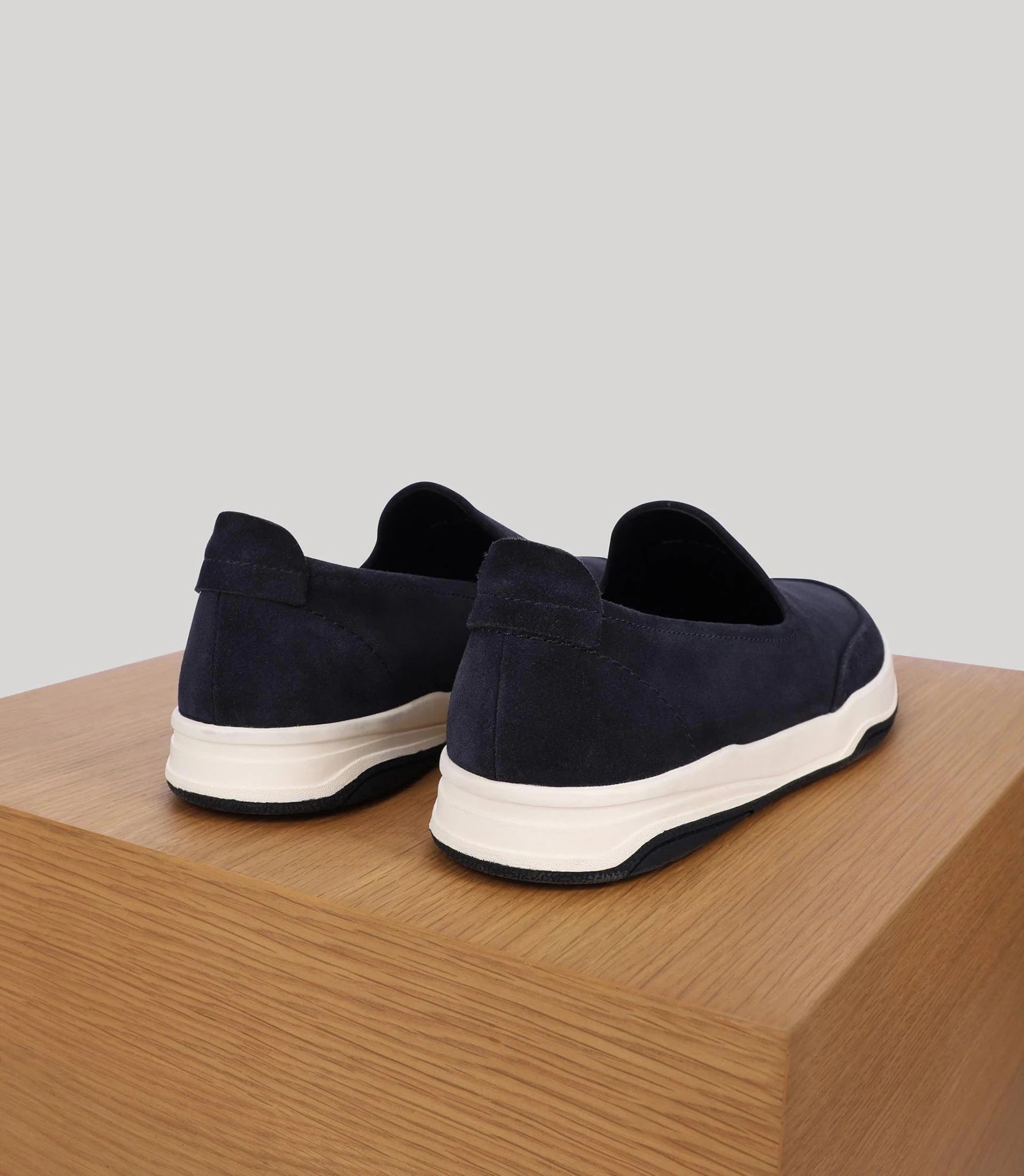 Chaussures casual en suède marine - IZAC