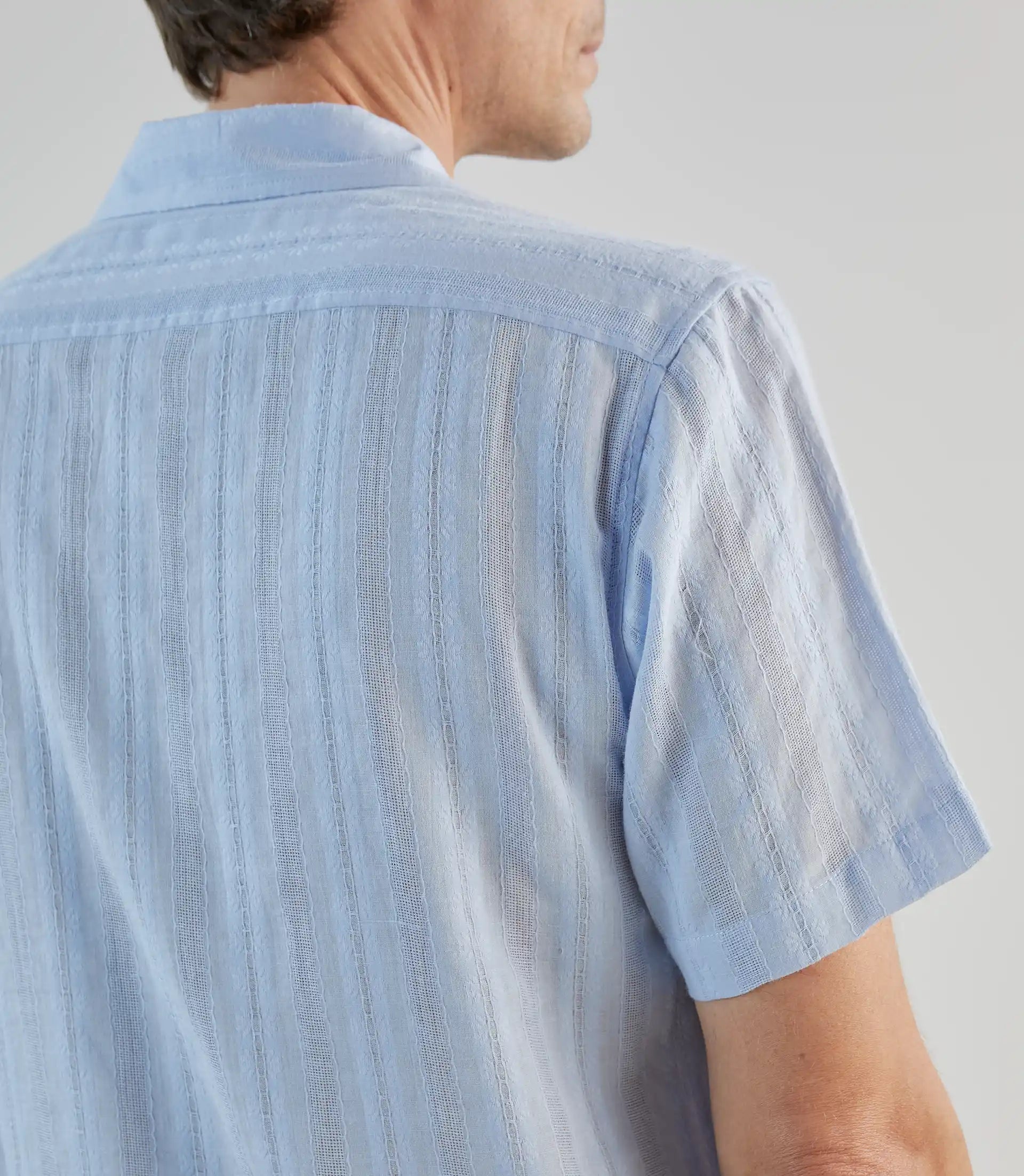 Chemise casual brodée ciel - IZAC