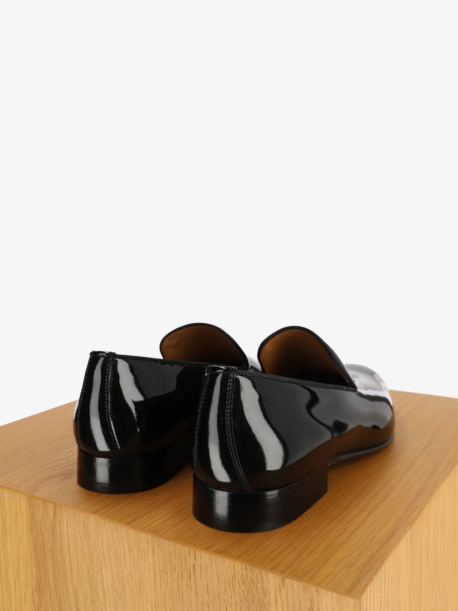 Mocassin en cuir verni noir - IZAC