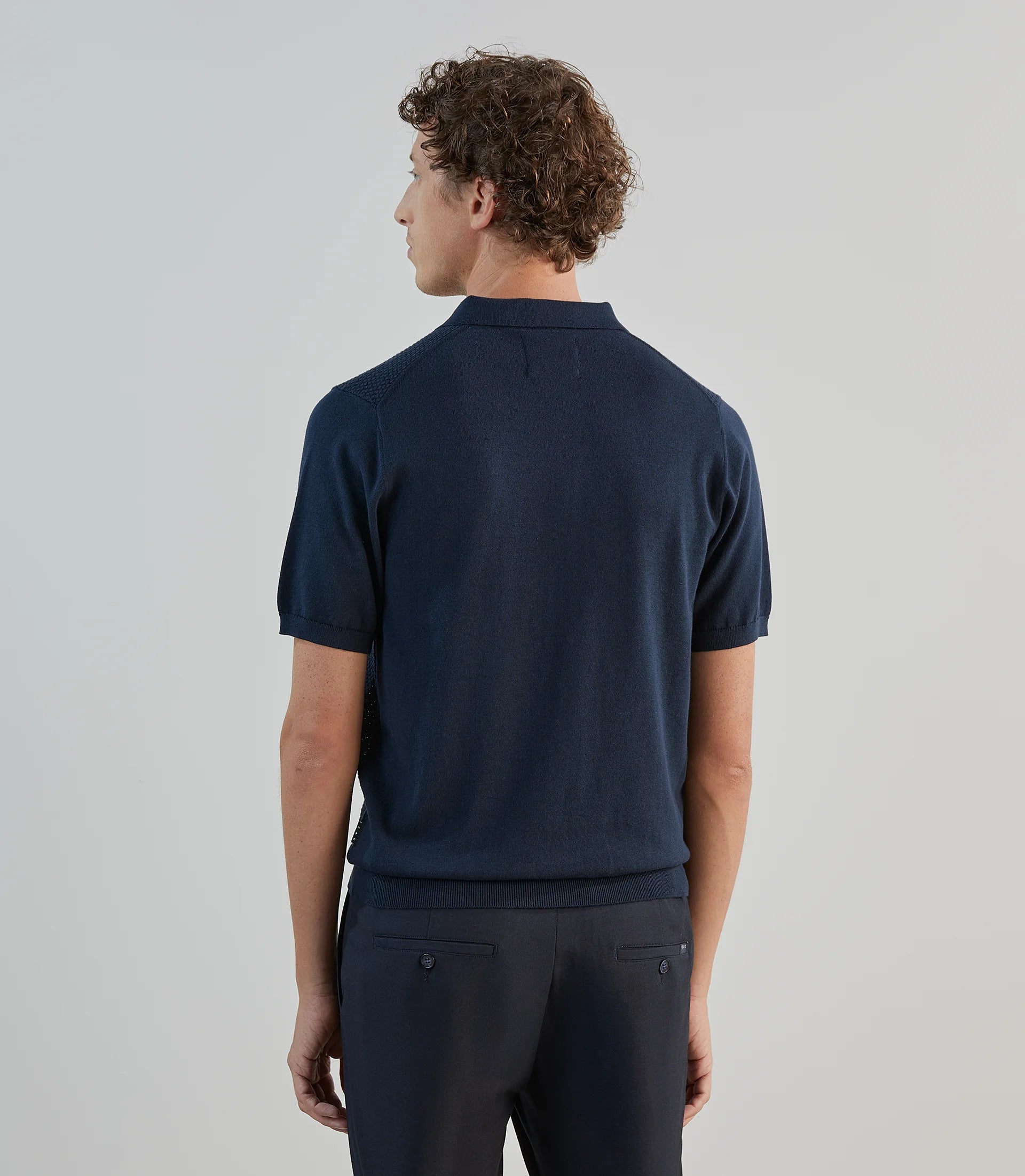 Polo col boutonné en jeu de points marine - IZAC