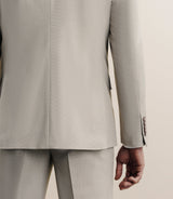 Costume with beige pockets