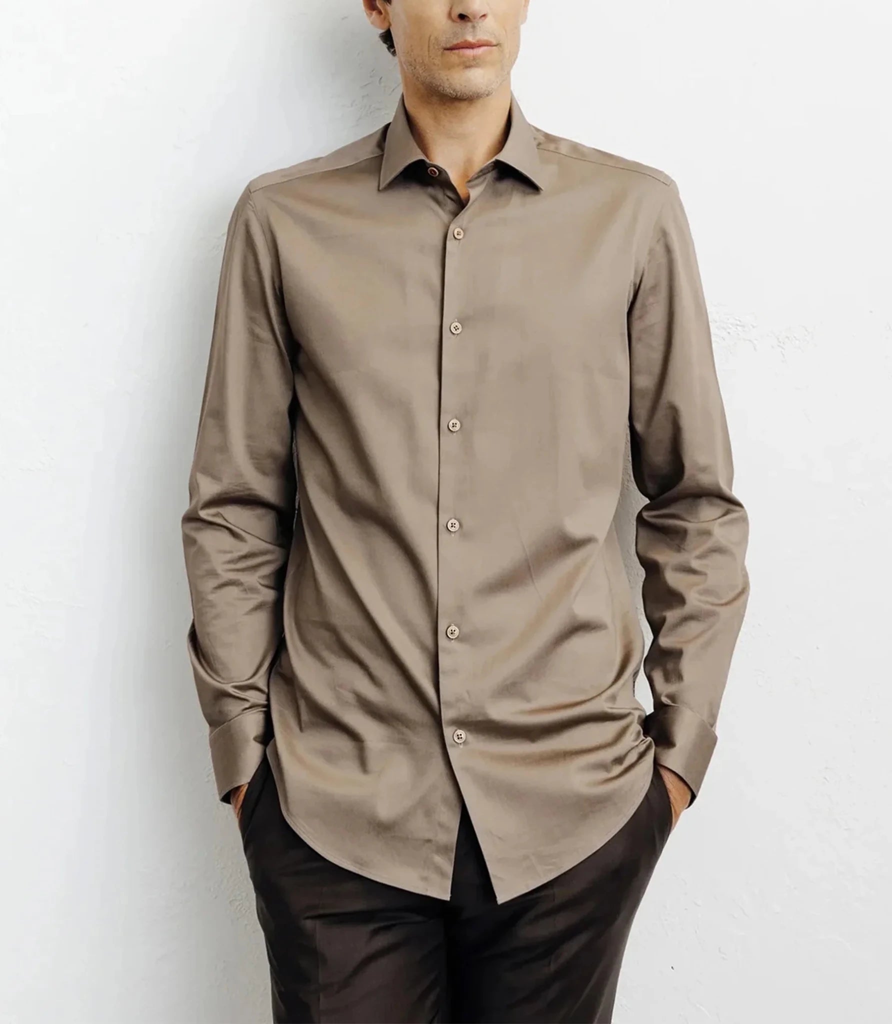 Chemise ville en satin de coton châtain