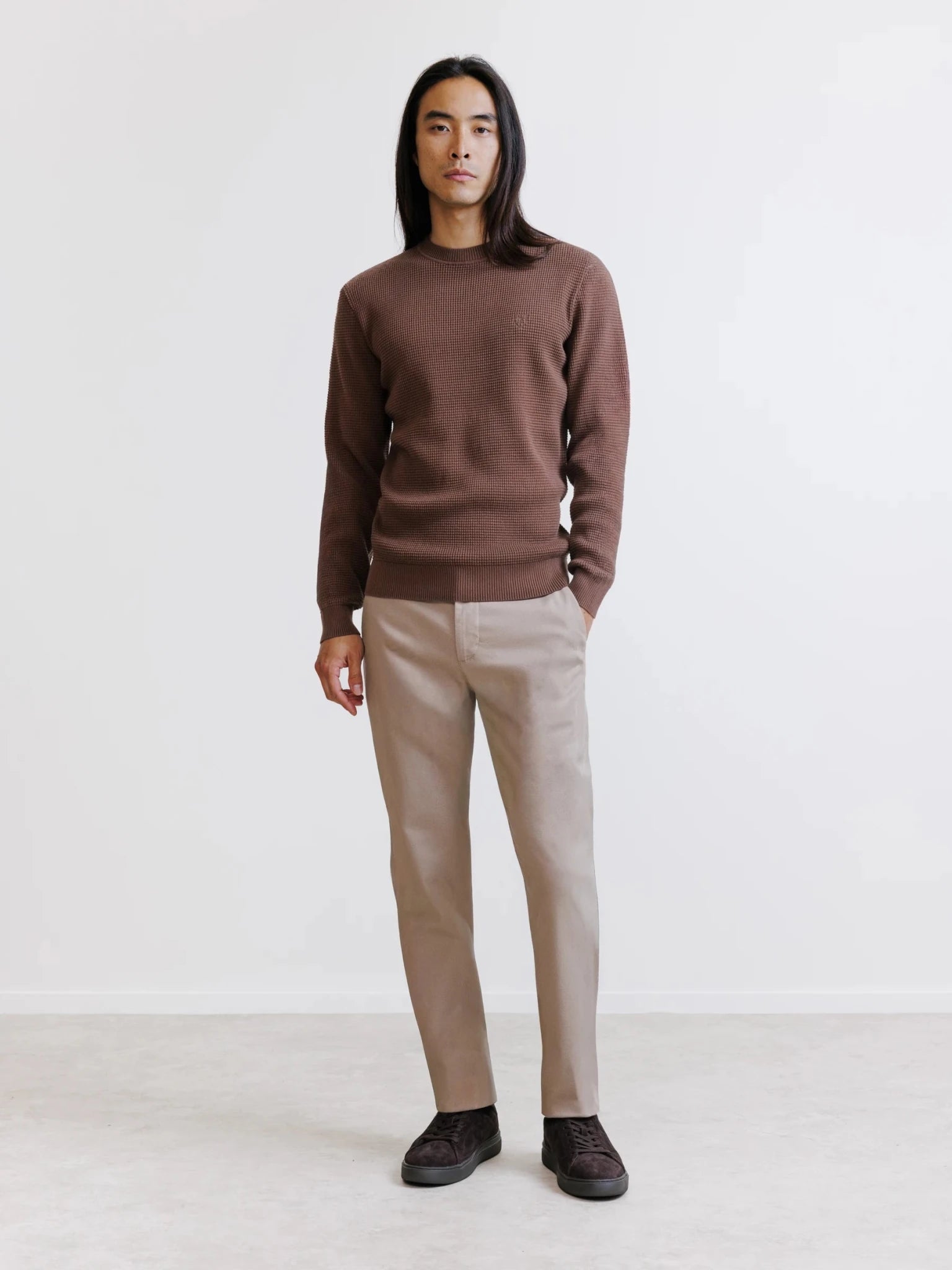 Tobacco round neck jumper with textured knit