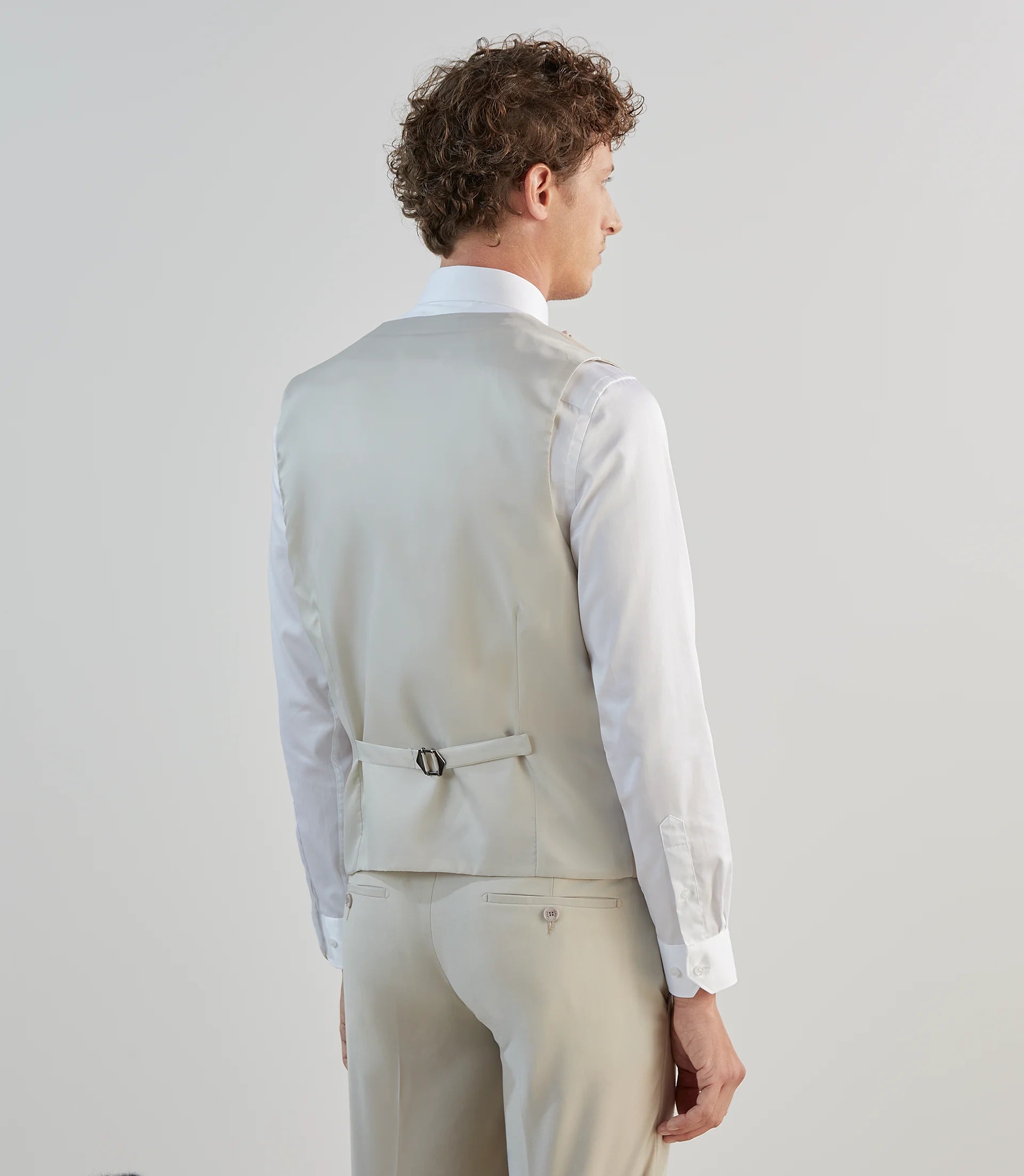 Costume 3 pièces de cérémonie mastic - IZAC