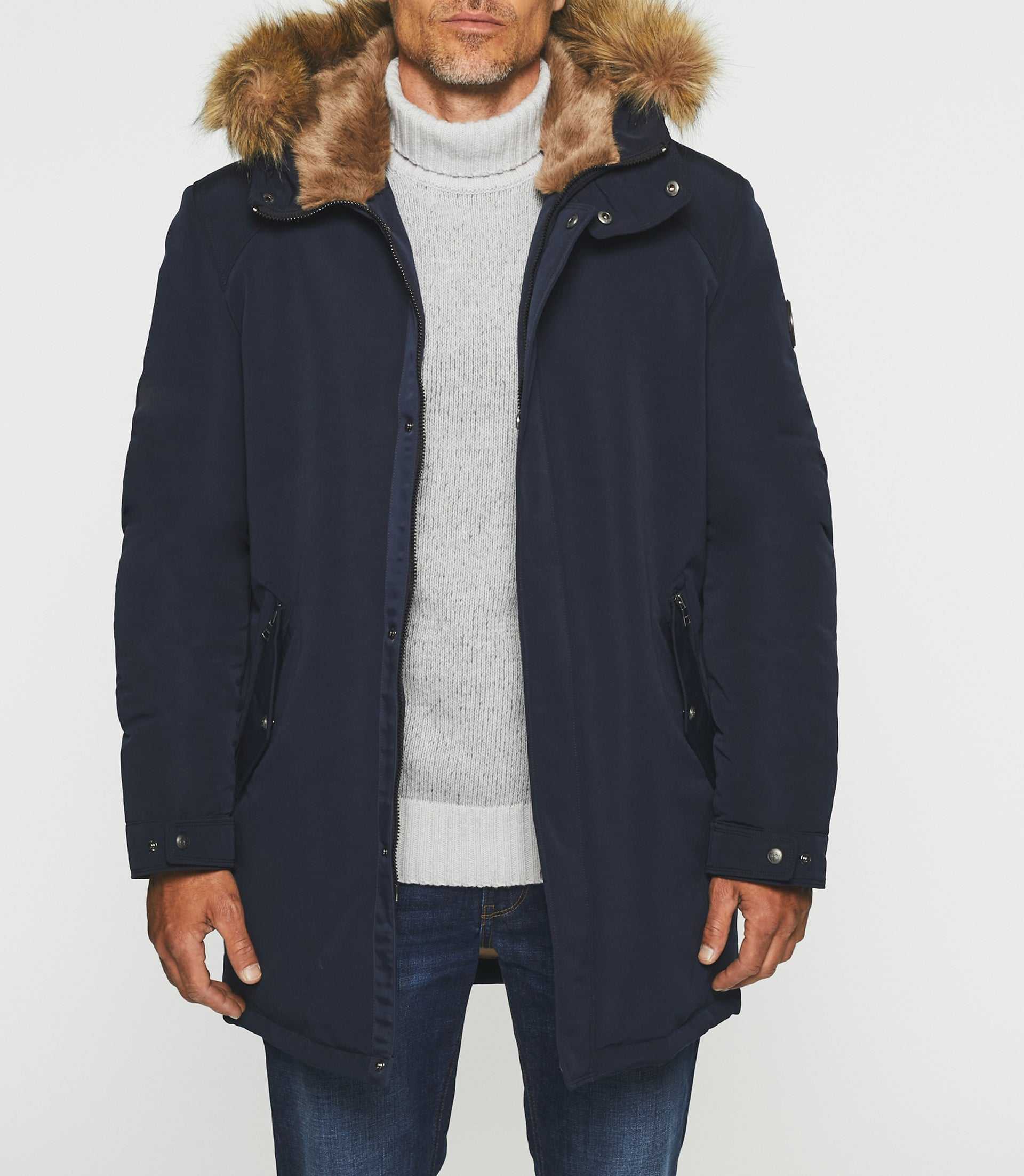 Long parka with Marine Manoury hood – IZAC