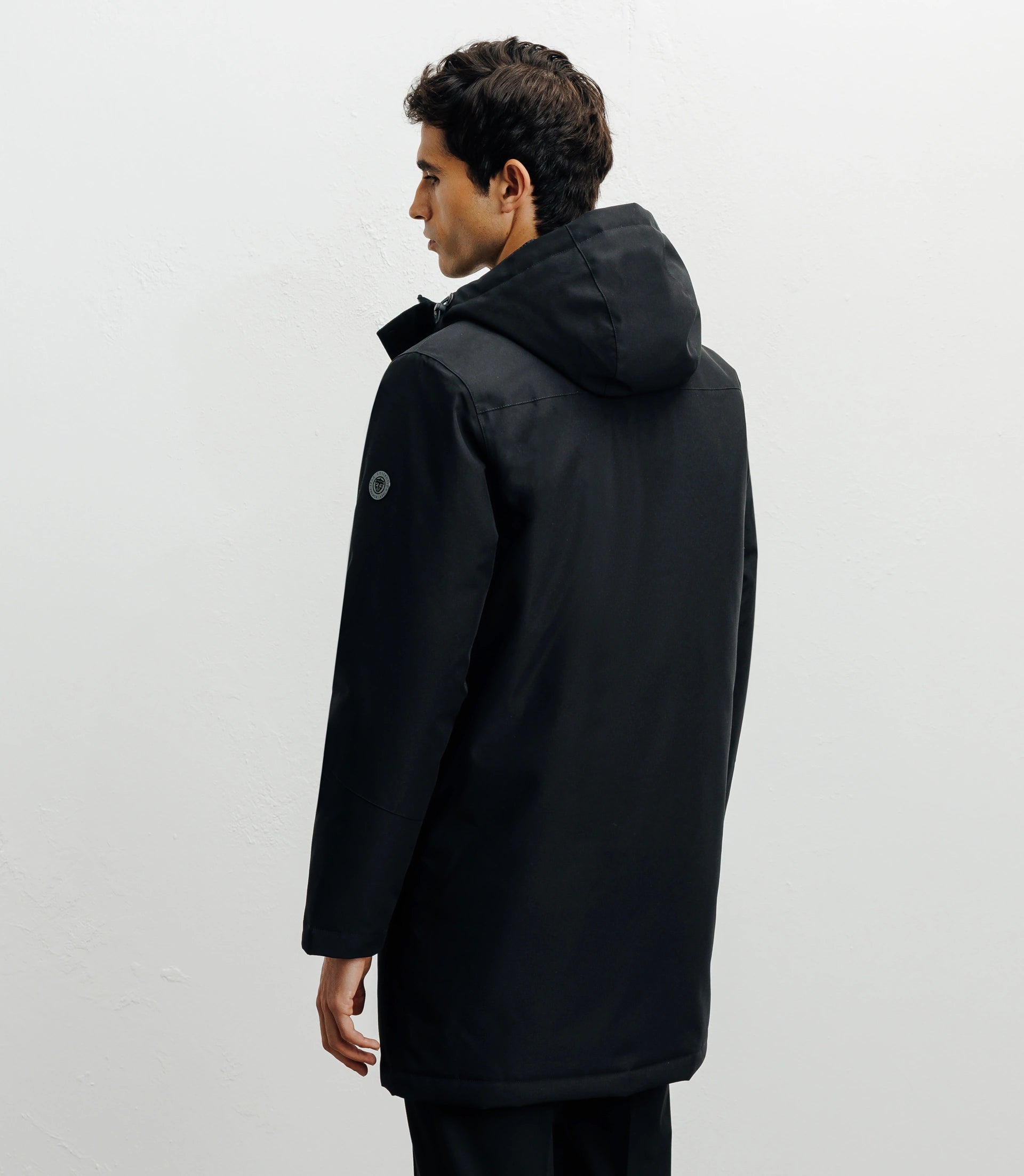 Parka à capuche noire