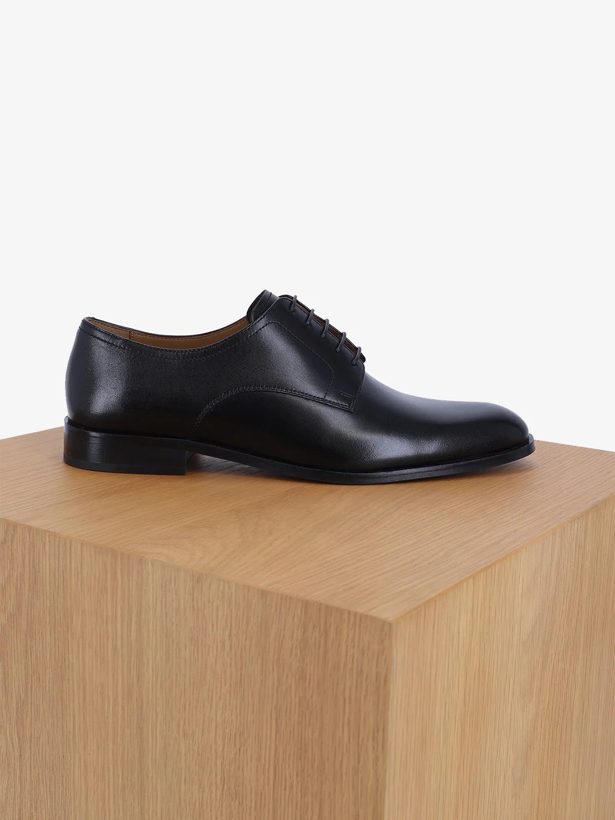 Chaussures derby en cuir noir - IZAC