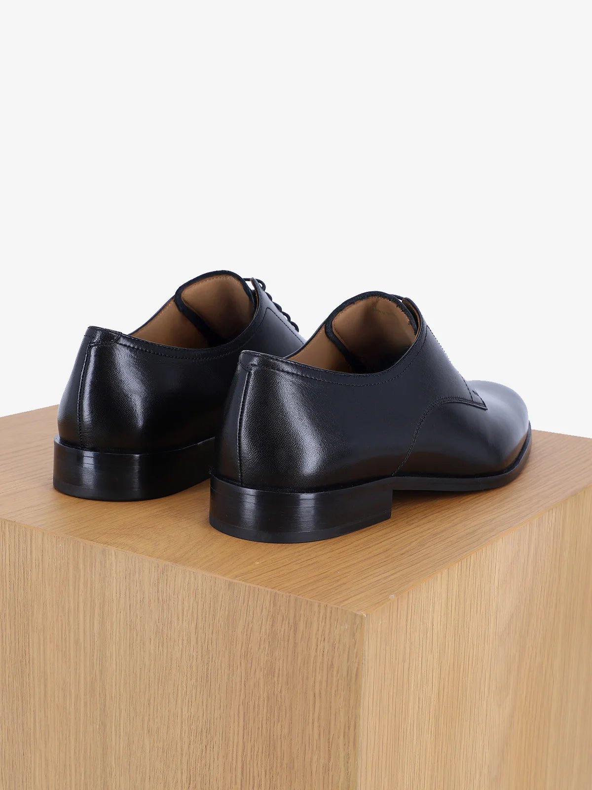 Chaussures derby en cuir noir - IZAC