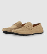 Chaussures bateau en daim beige - IZAC