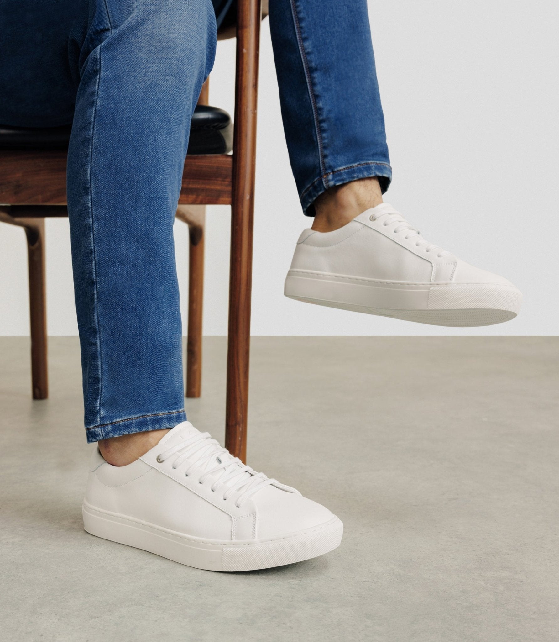 Chaussures baskets blanches - IZAC