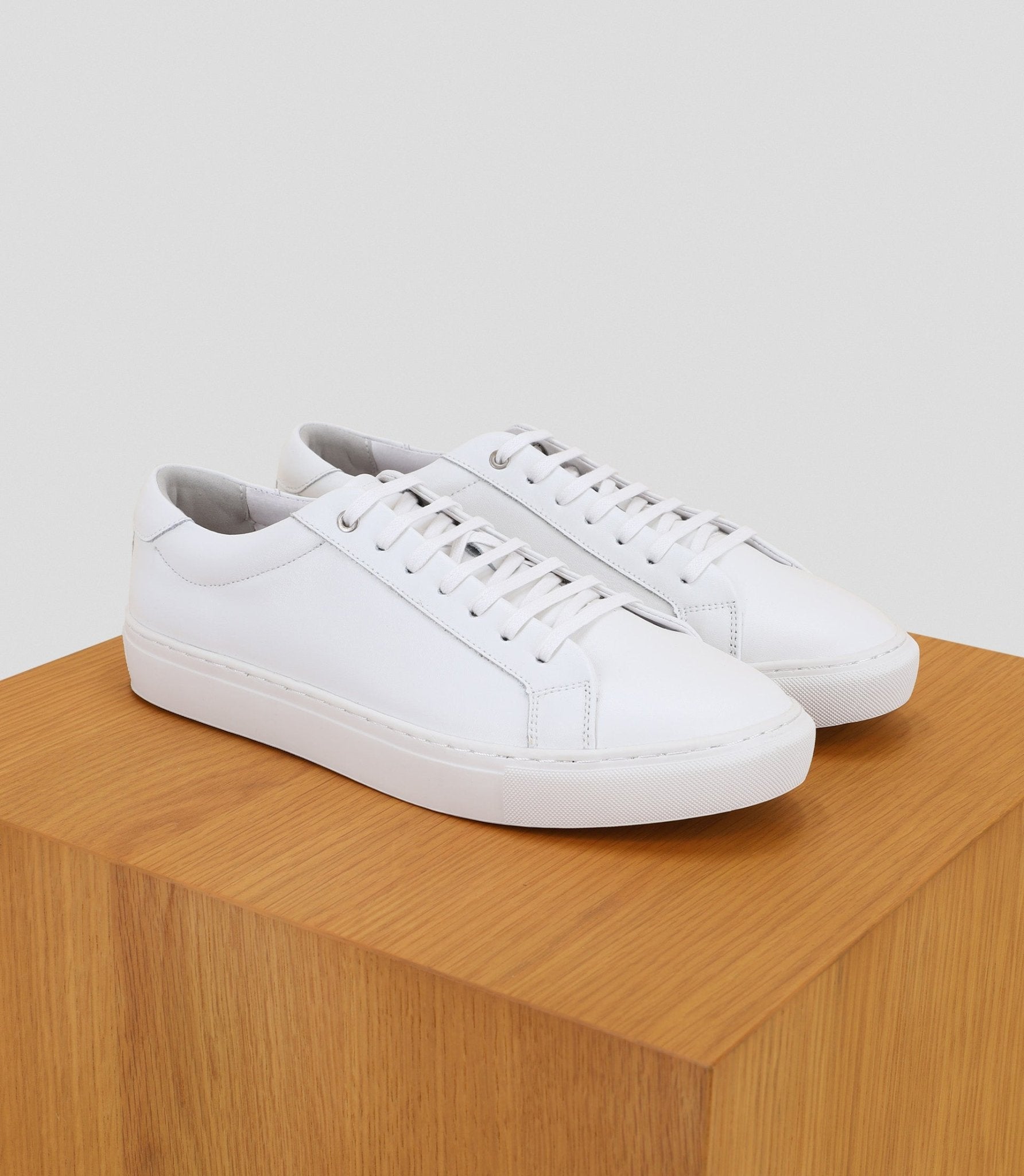 Chaussures baskets blanches - IZAC