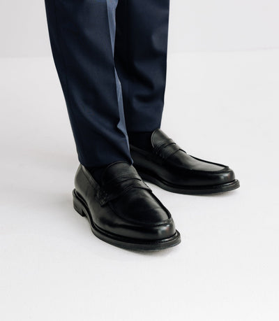 Chaussures mocassins en cuir lisse noires - IZAC