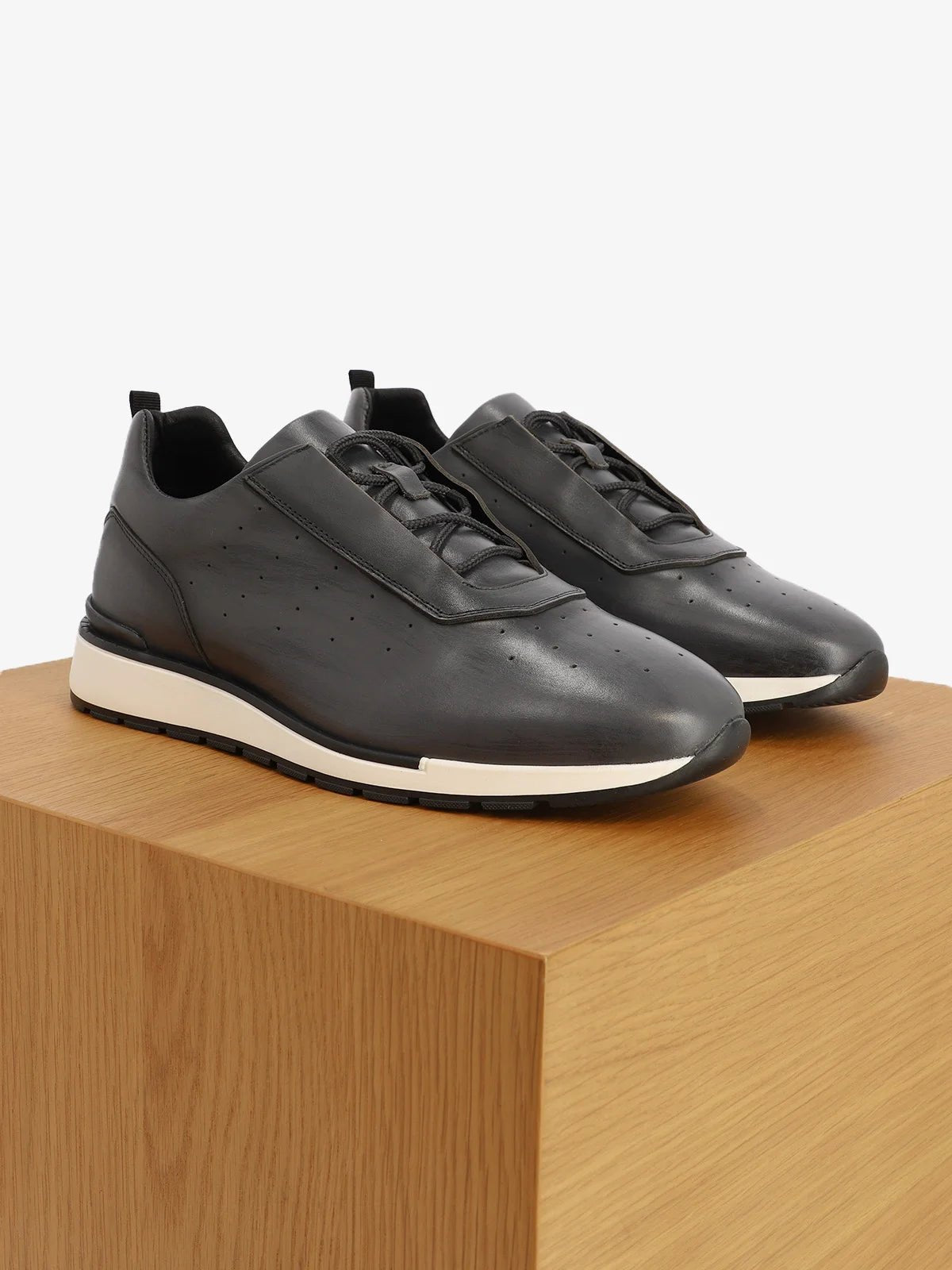 Chaussures baskets grises - IZAC