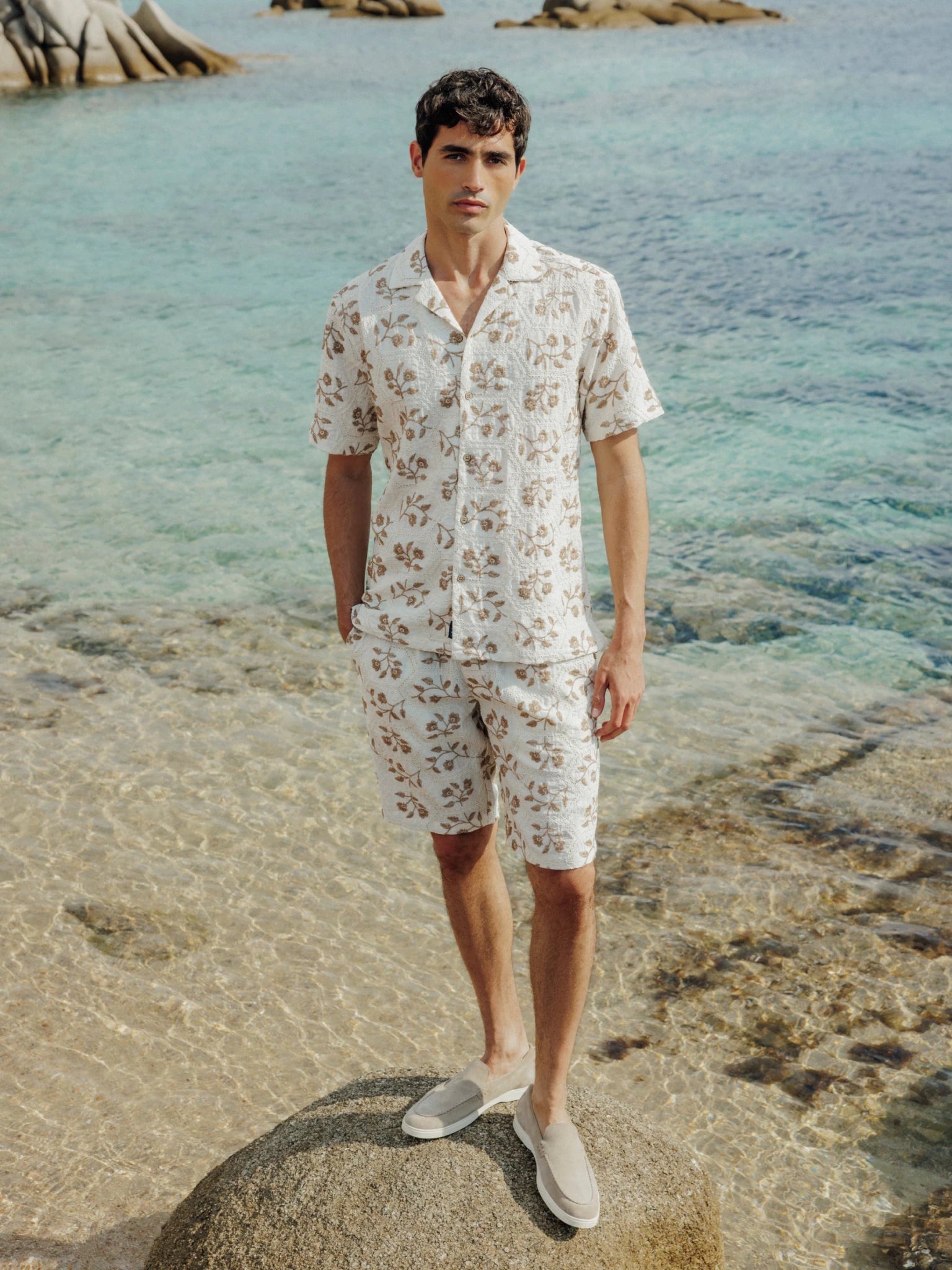 Chemise brodée beige - IZAC