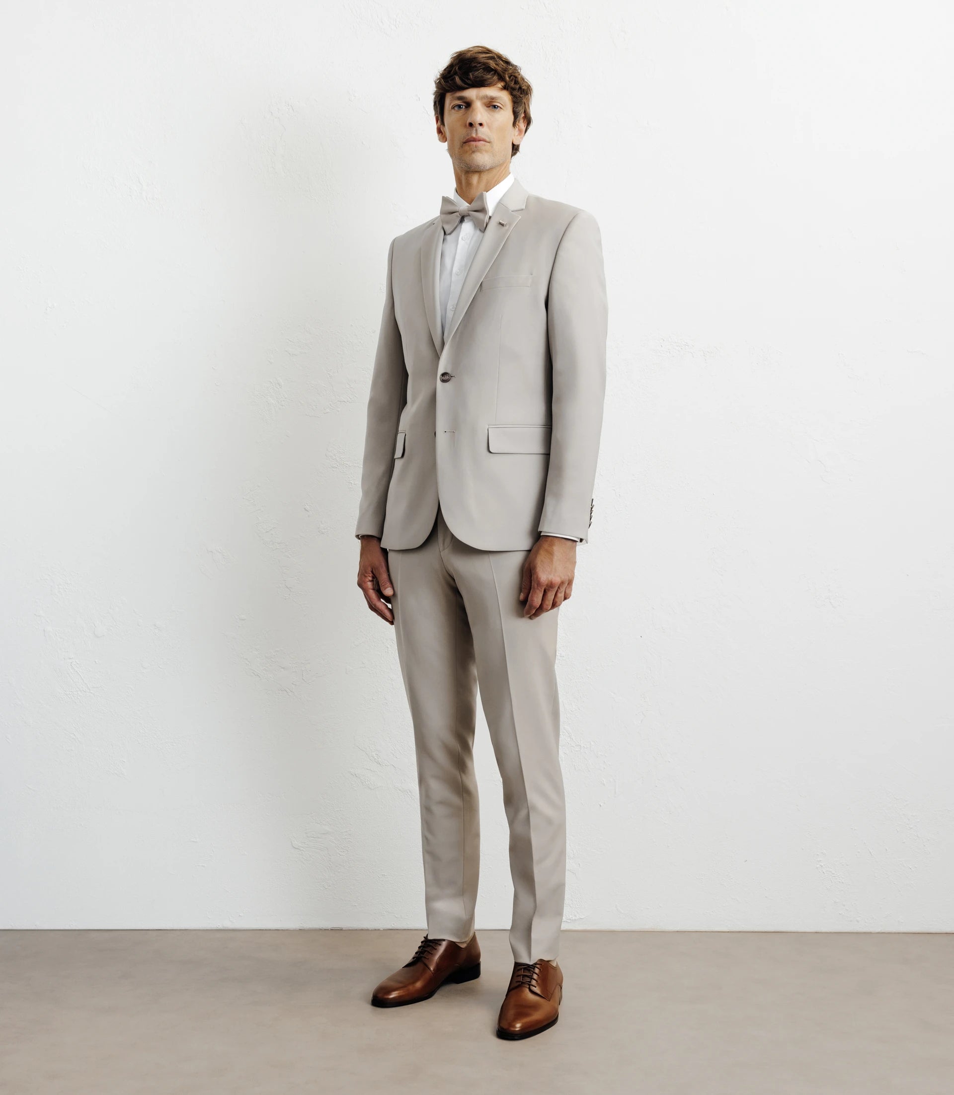 Costume 2 boutons laine majoritaire beige - IZAC