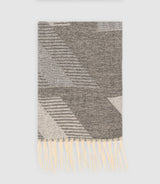 Scarf with gray patterns