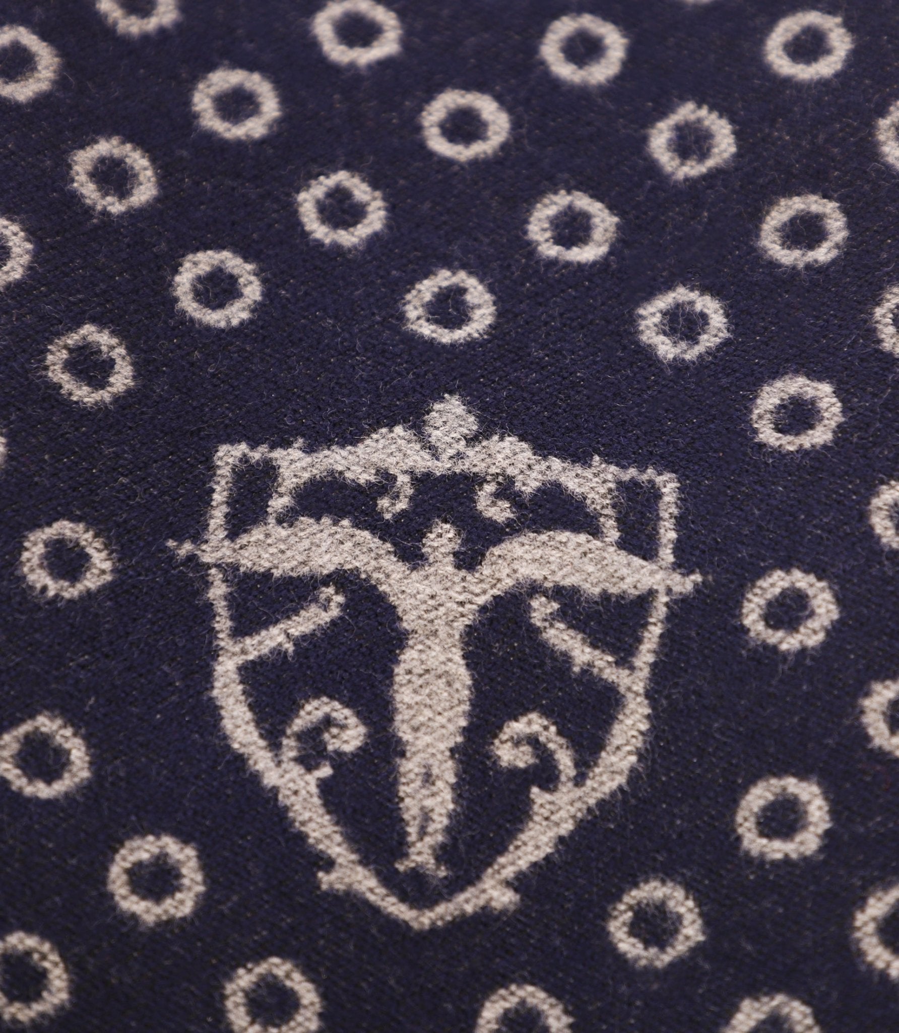 Echarpe à motifs avec franges marine - IZAC