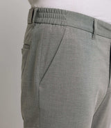 Gray elastic size chinos