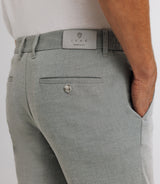 Gray elastic size chinos