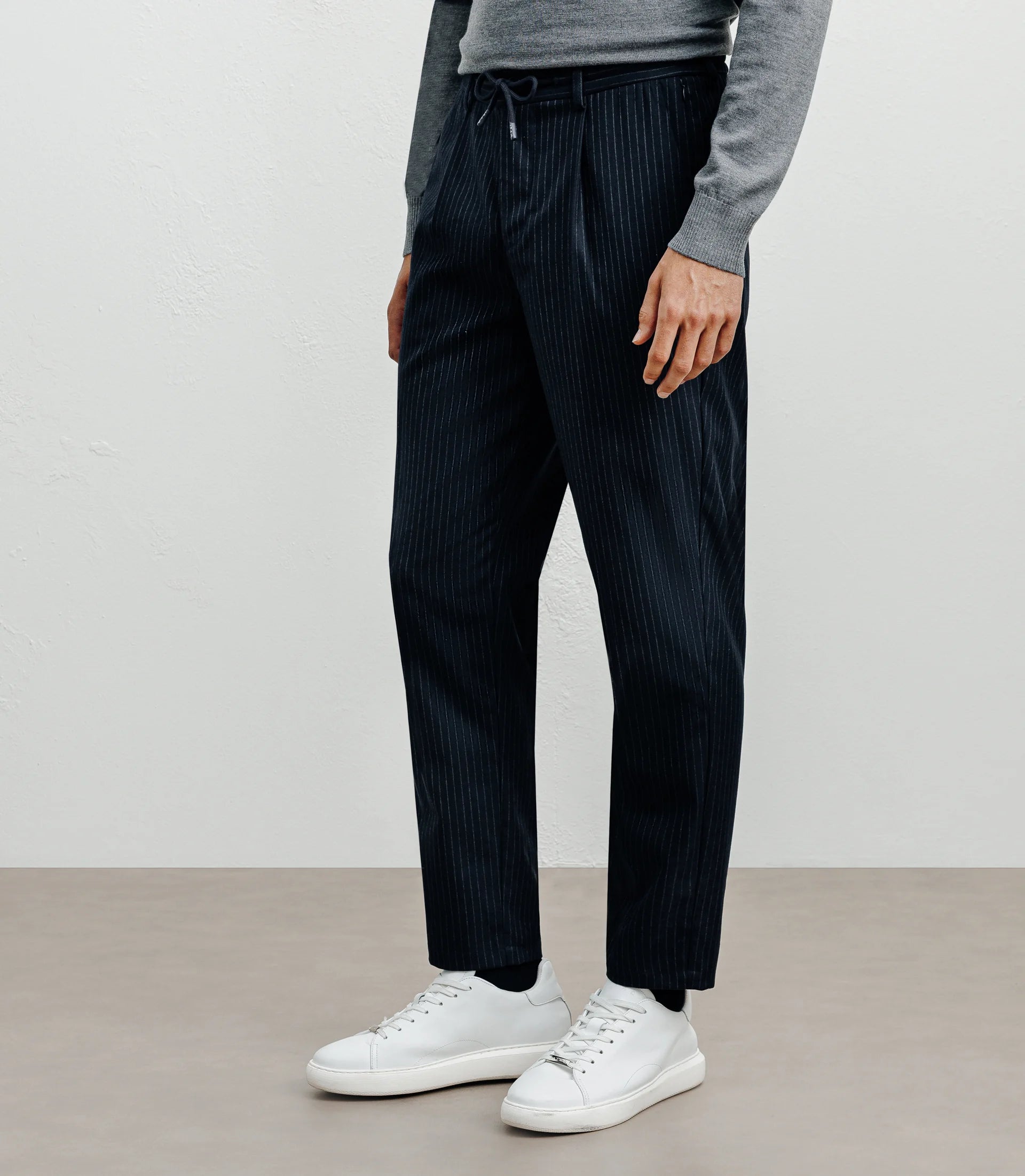 Pantalon rayé marine - IZAC