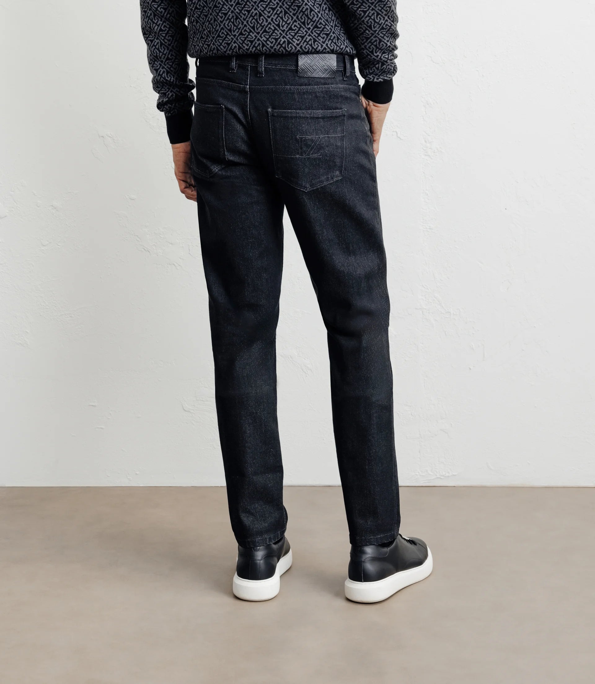 Jean droit 5 poches noir - IZAC