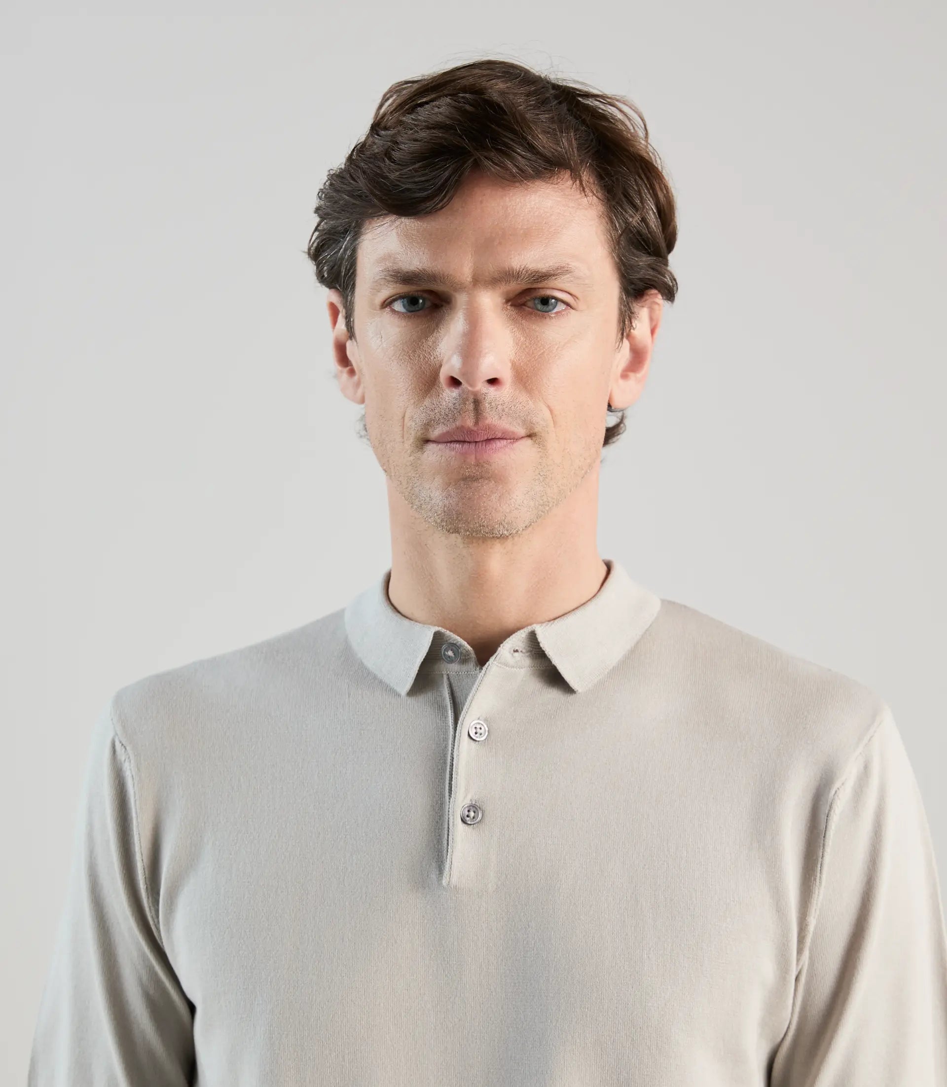 Polo col boutonné en maille gris clair - IZAC