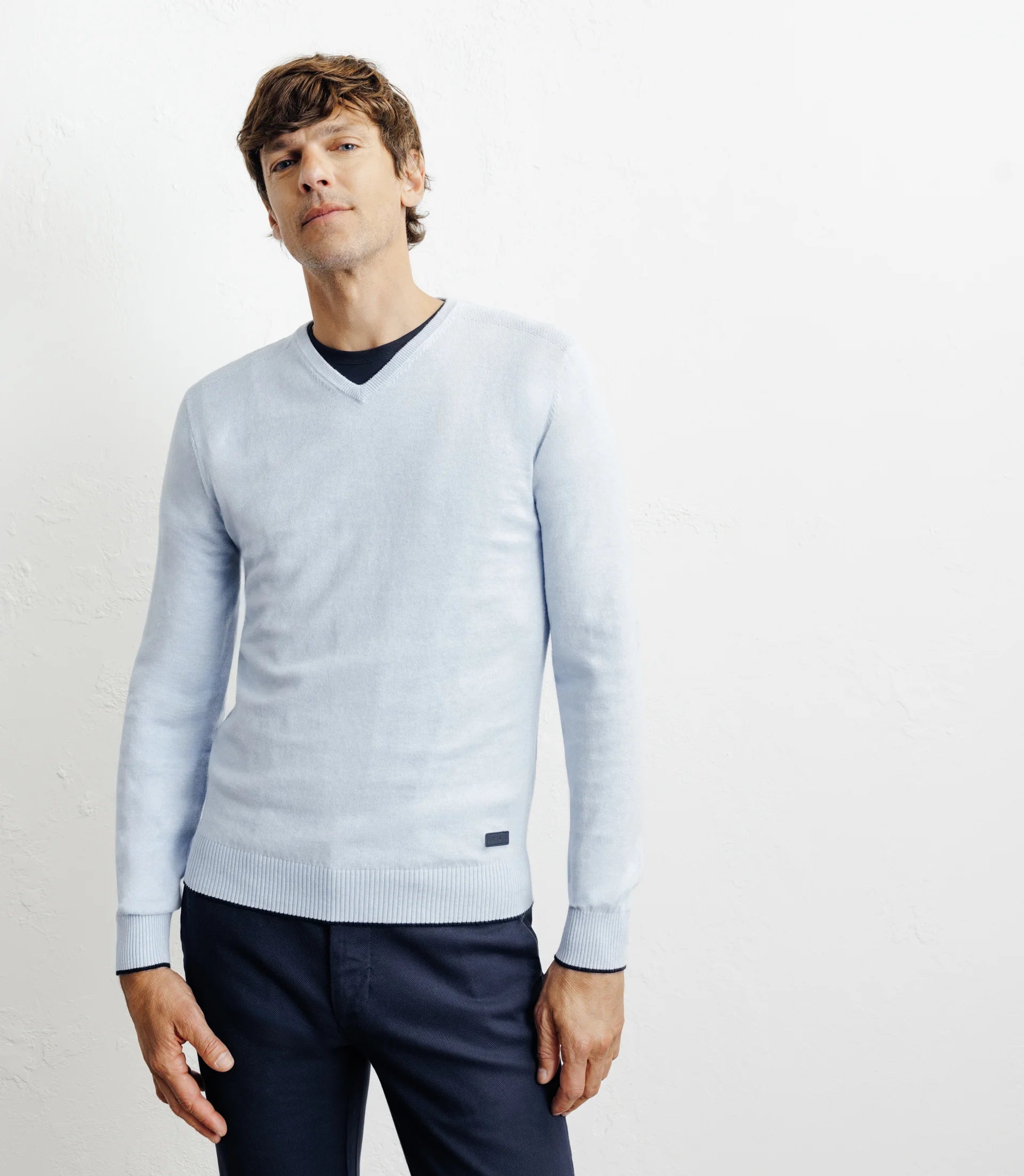 Pull col V bleu ciel - IZAC