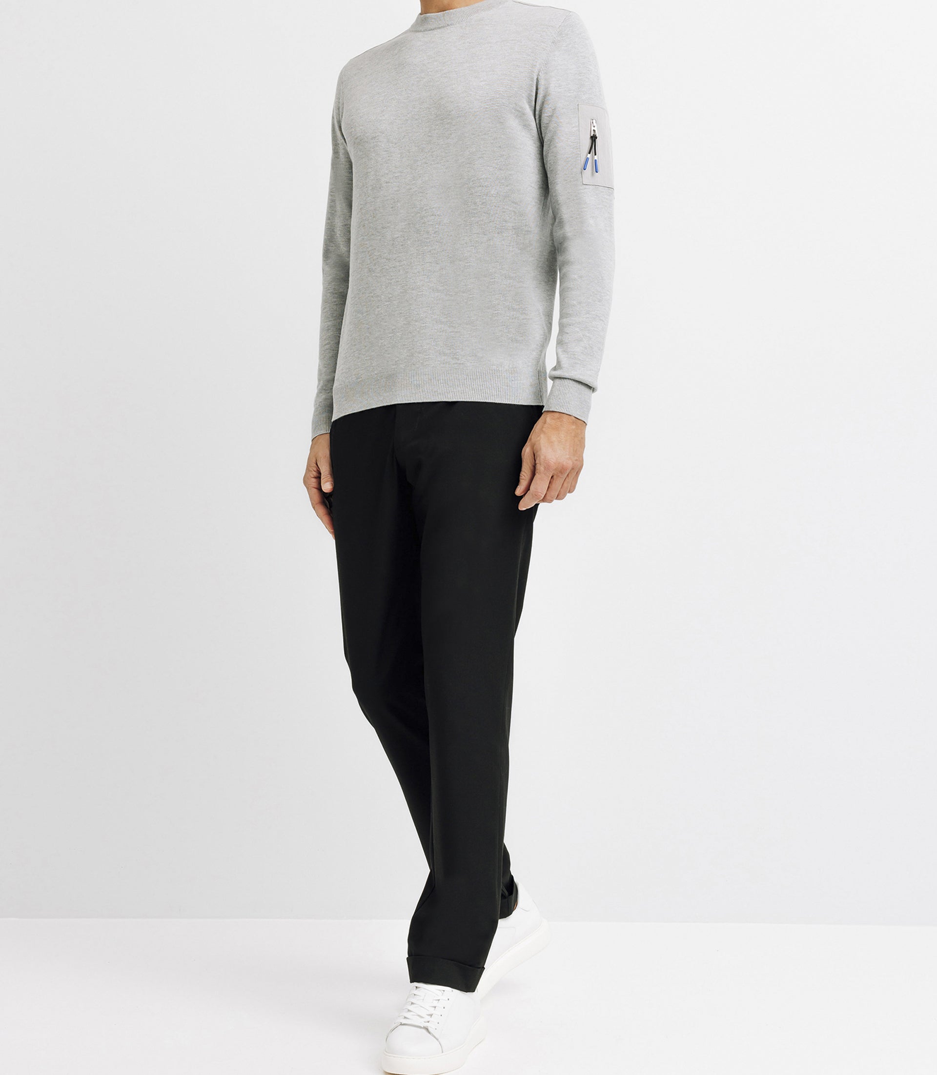 Pull col rond avec poche gris - IZAC