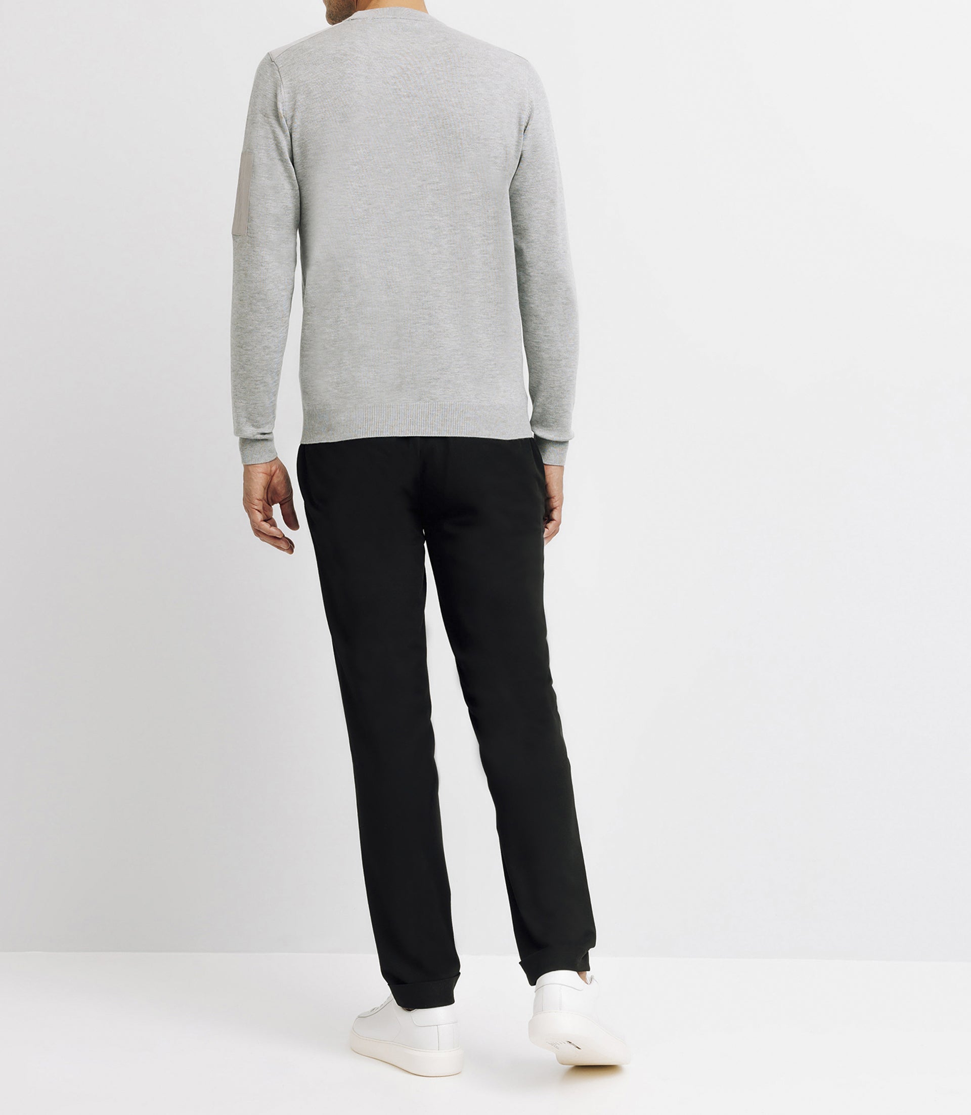 Pull col rond avec poche gris - IZAC