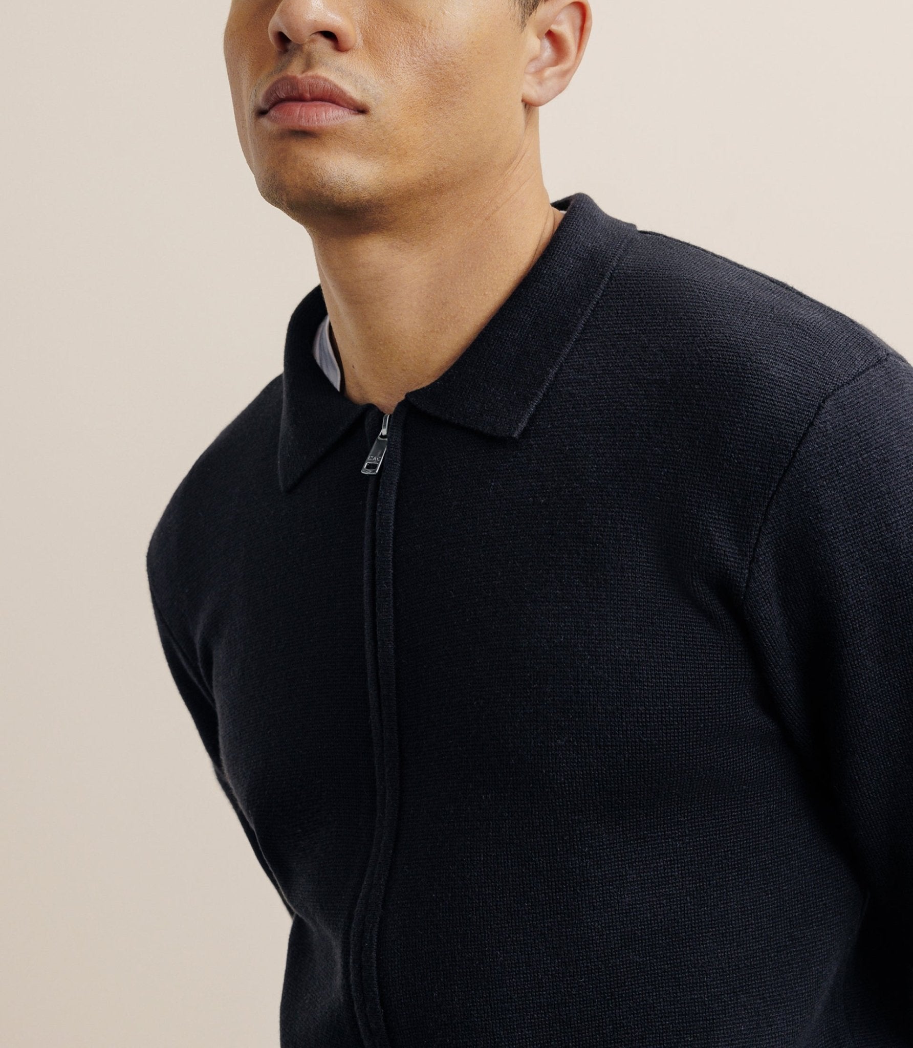 Gilet zippé col chemise noir - IZAC