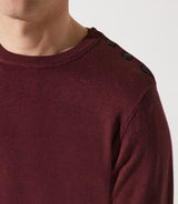 Pull col rond rayé épaule boutonnée bordeaux