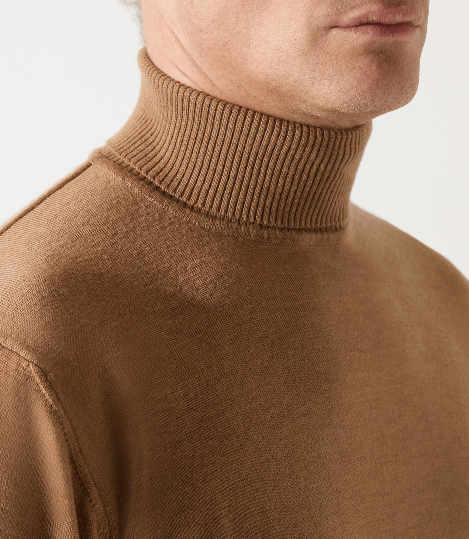 Pull col roulé camel 100% mérinos - IZAC