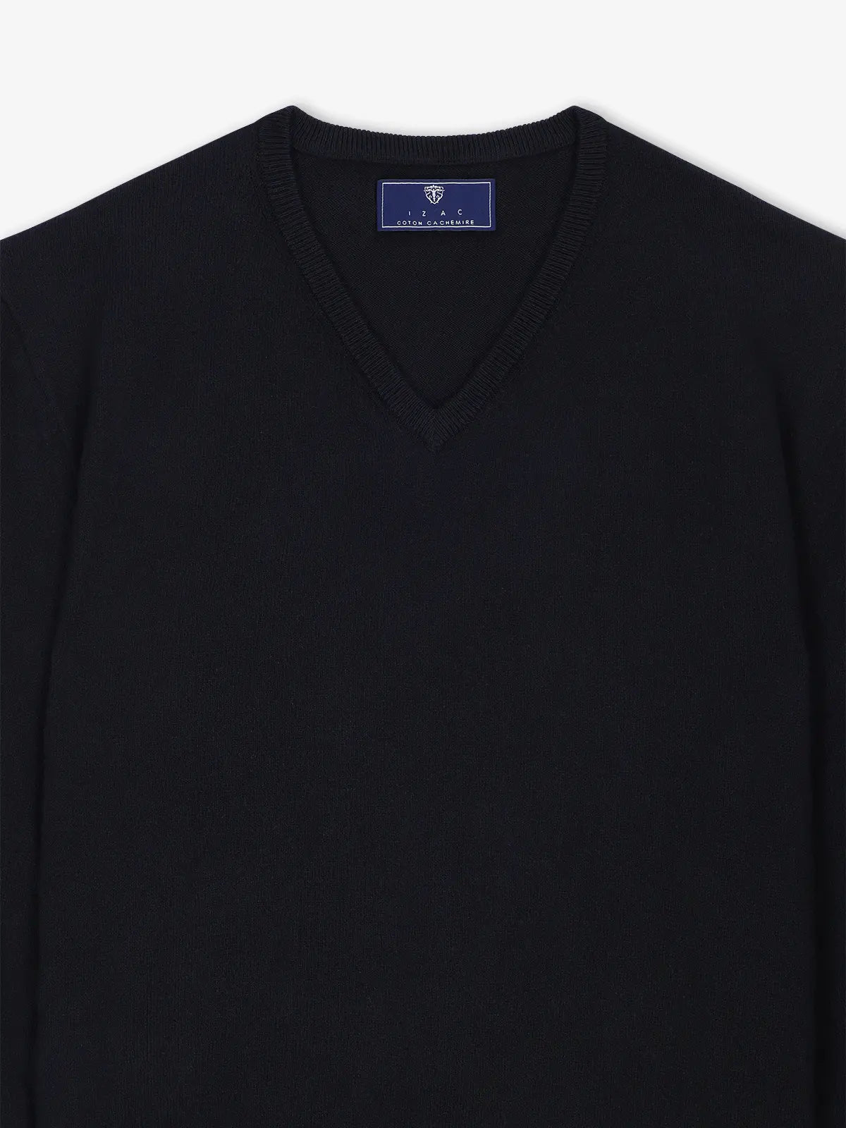 Pull col V noir - IZAC