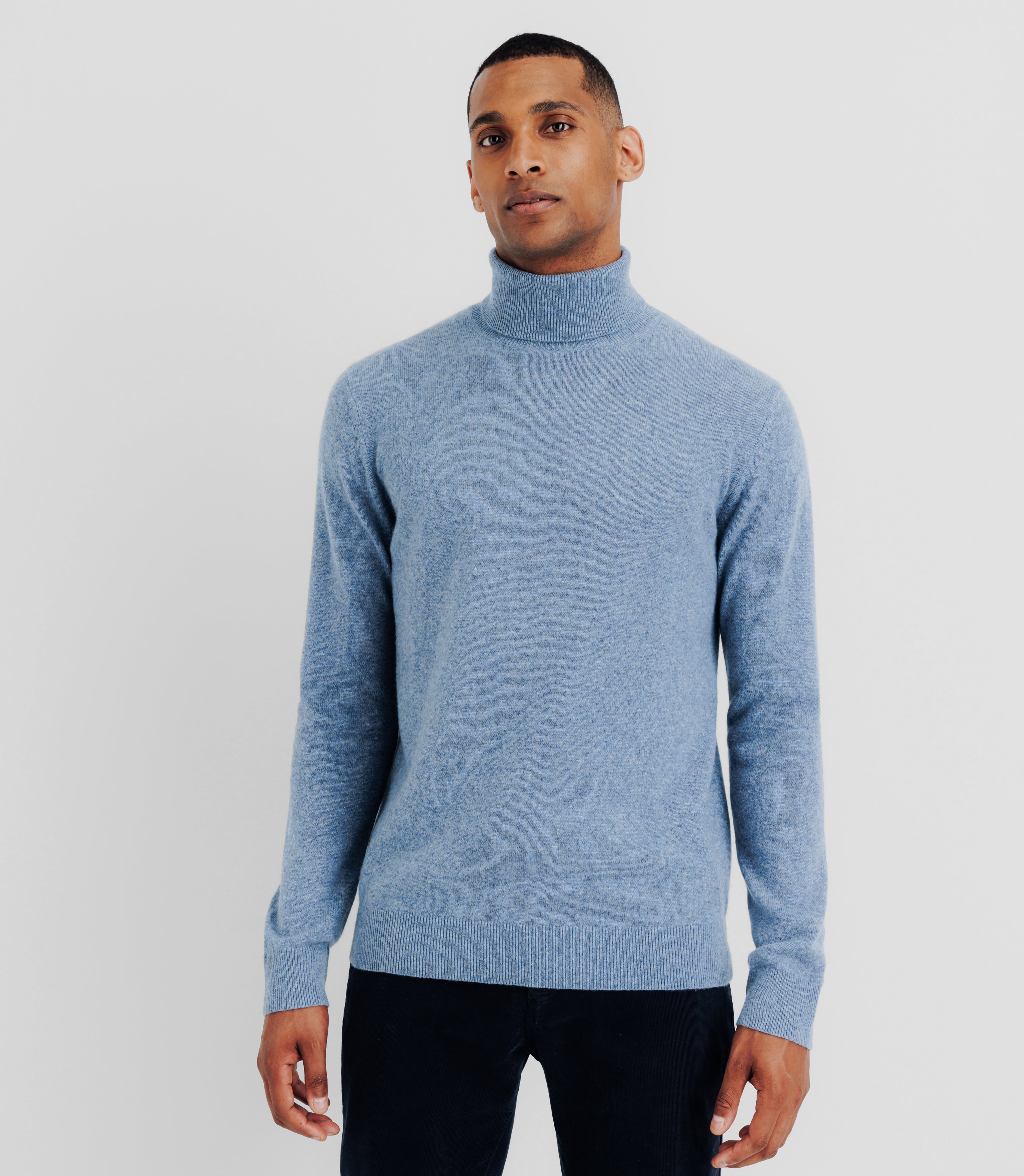 Pull col roulé 100% cachemire indigo