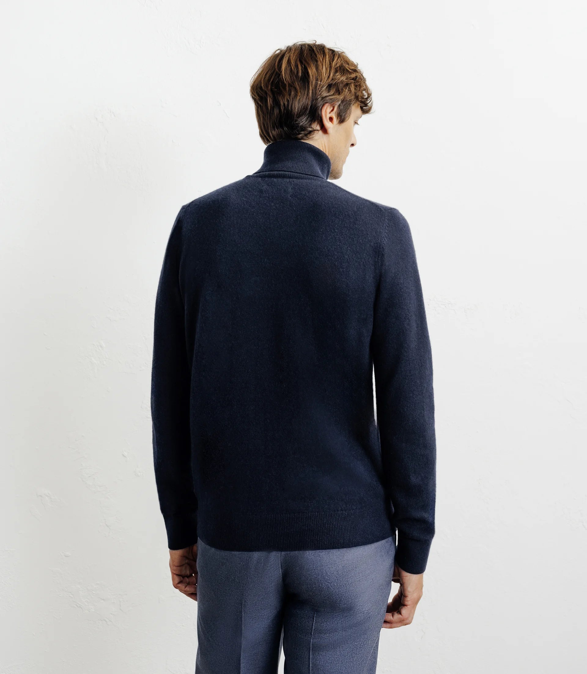 Pull col roulé 100% cachemire marine - IZAC