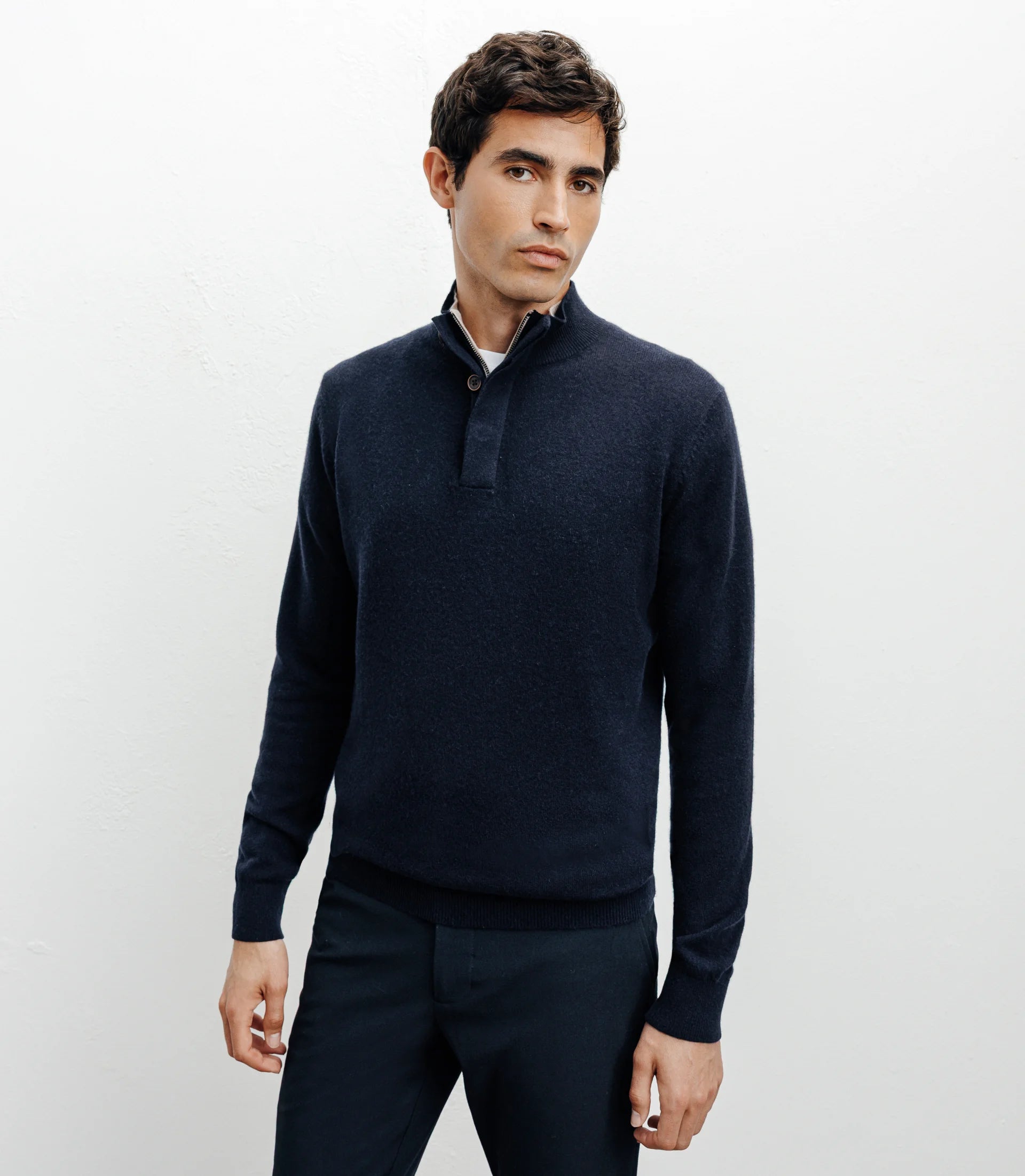 Pull col zippé et boutonné 100% cachemire marine - IZAC
