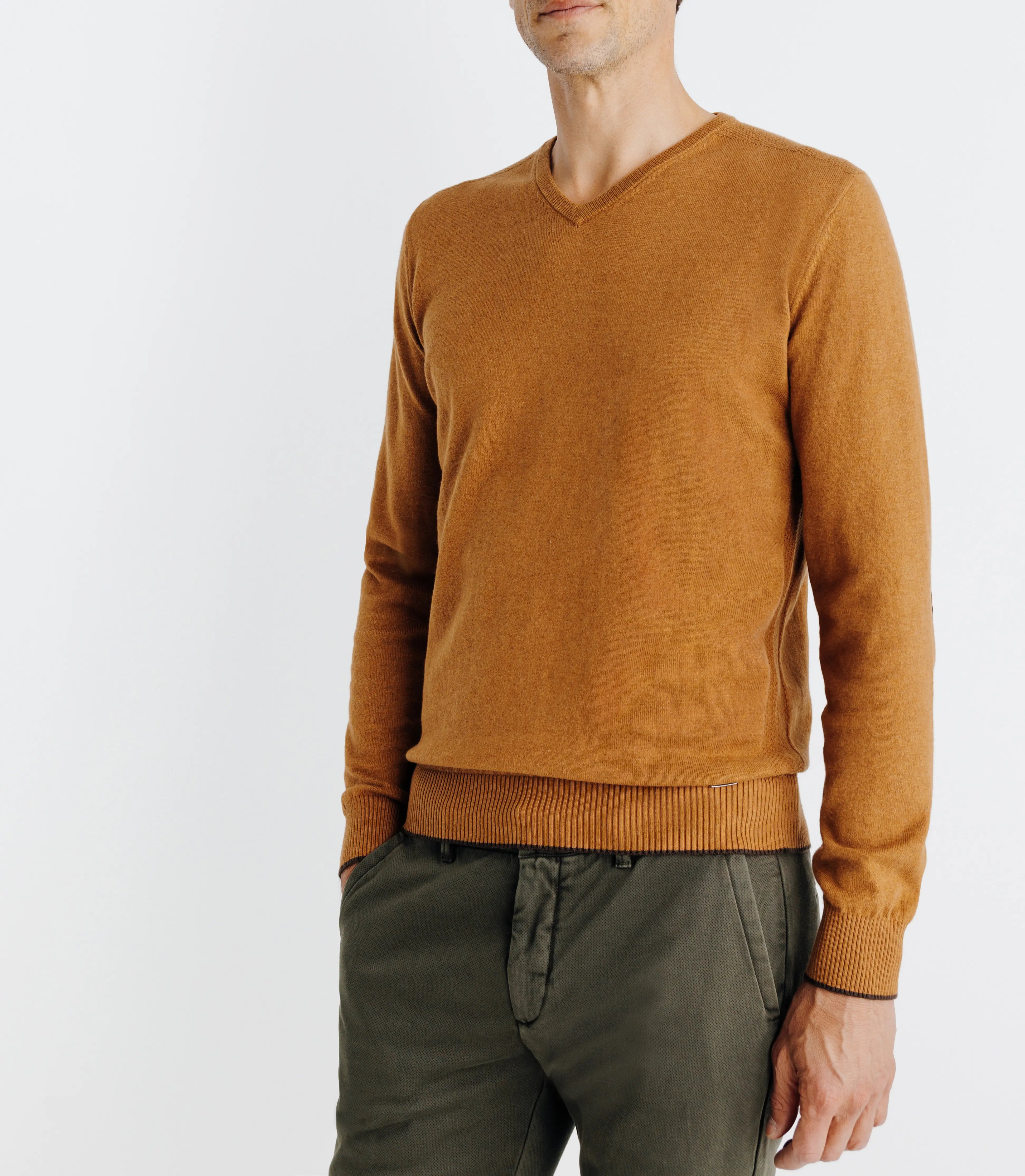 Pull col V manches longues camel - IZAC