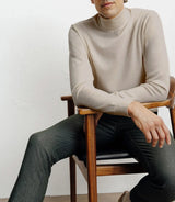 Pull col roulé en laine mérinos beige