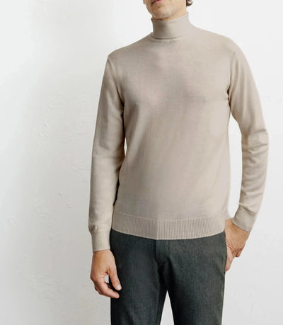 Pull col roulé en laine mérinos beige