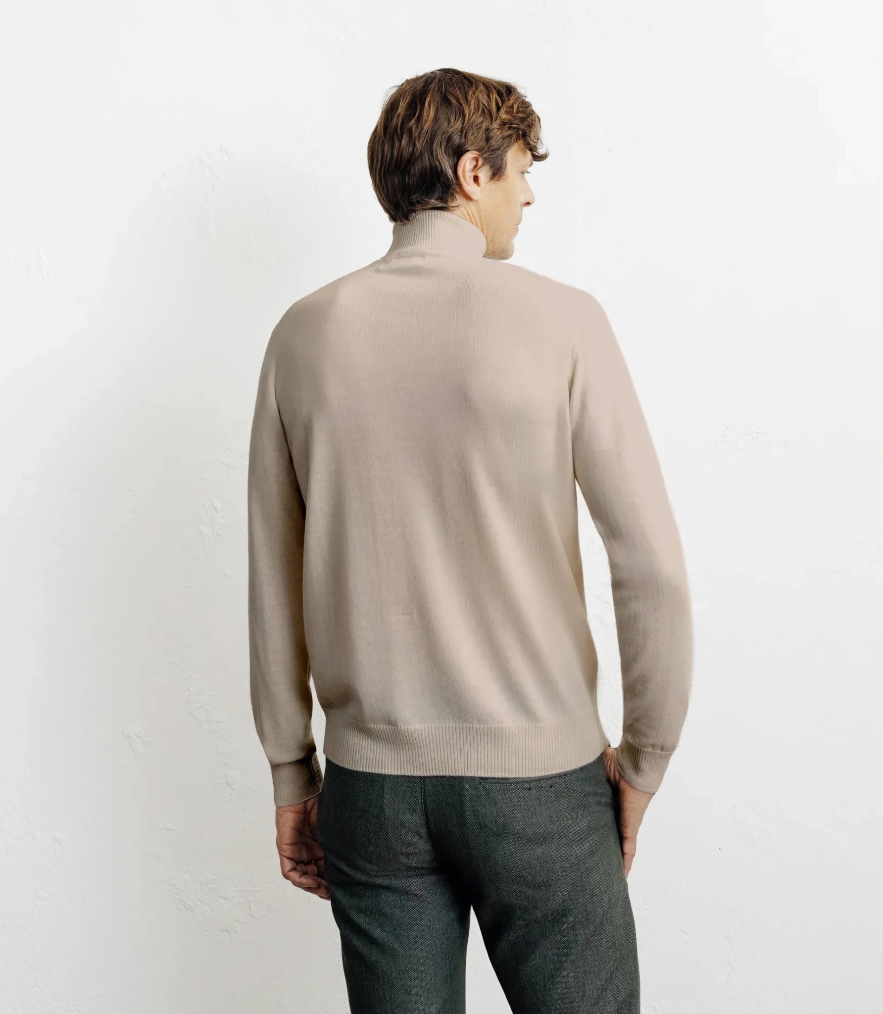 Pull col roulé en laine mérinos beige