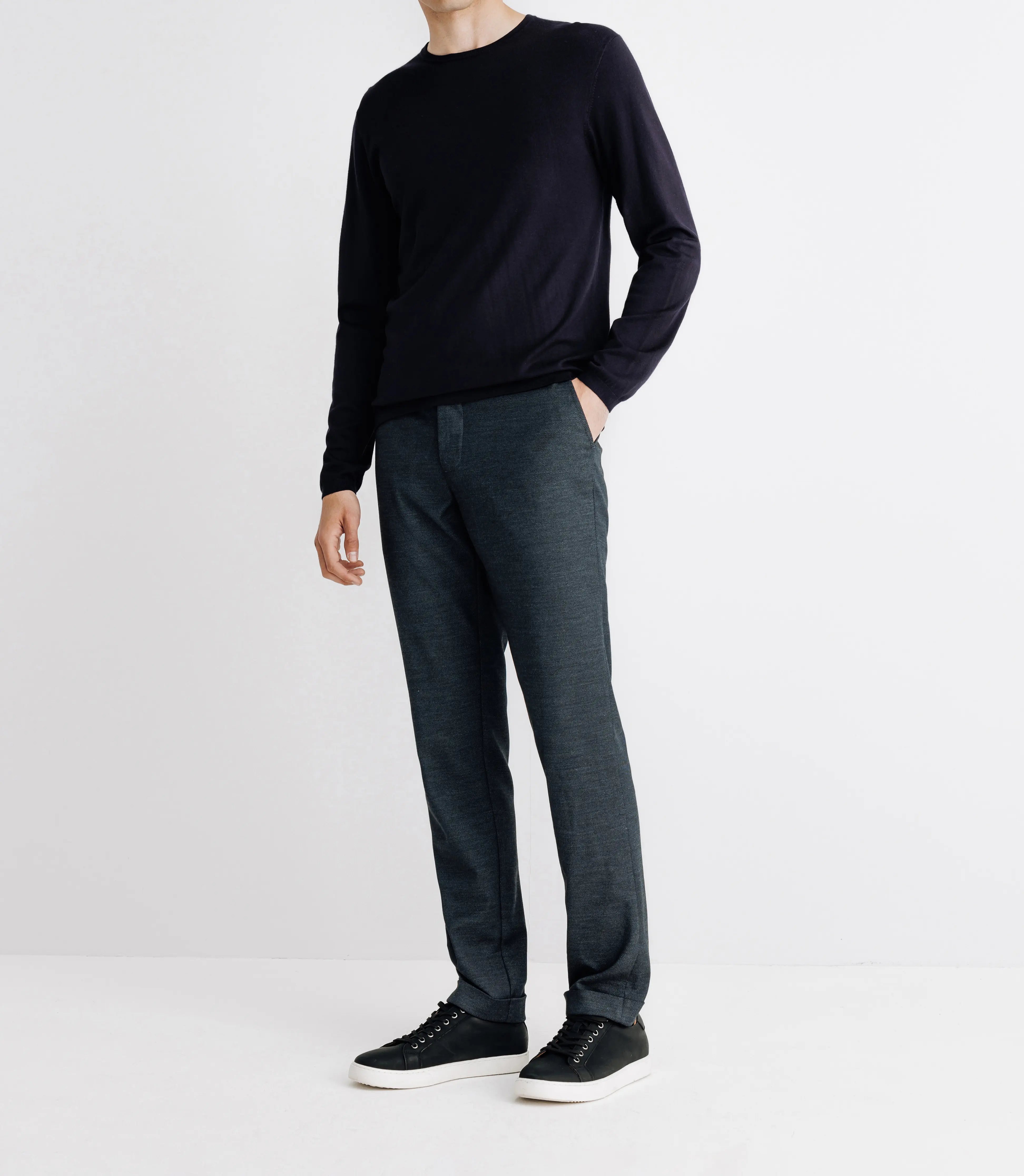 Pull col rond en maille marine - IZAC