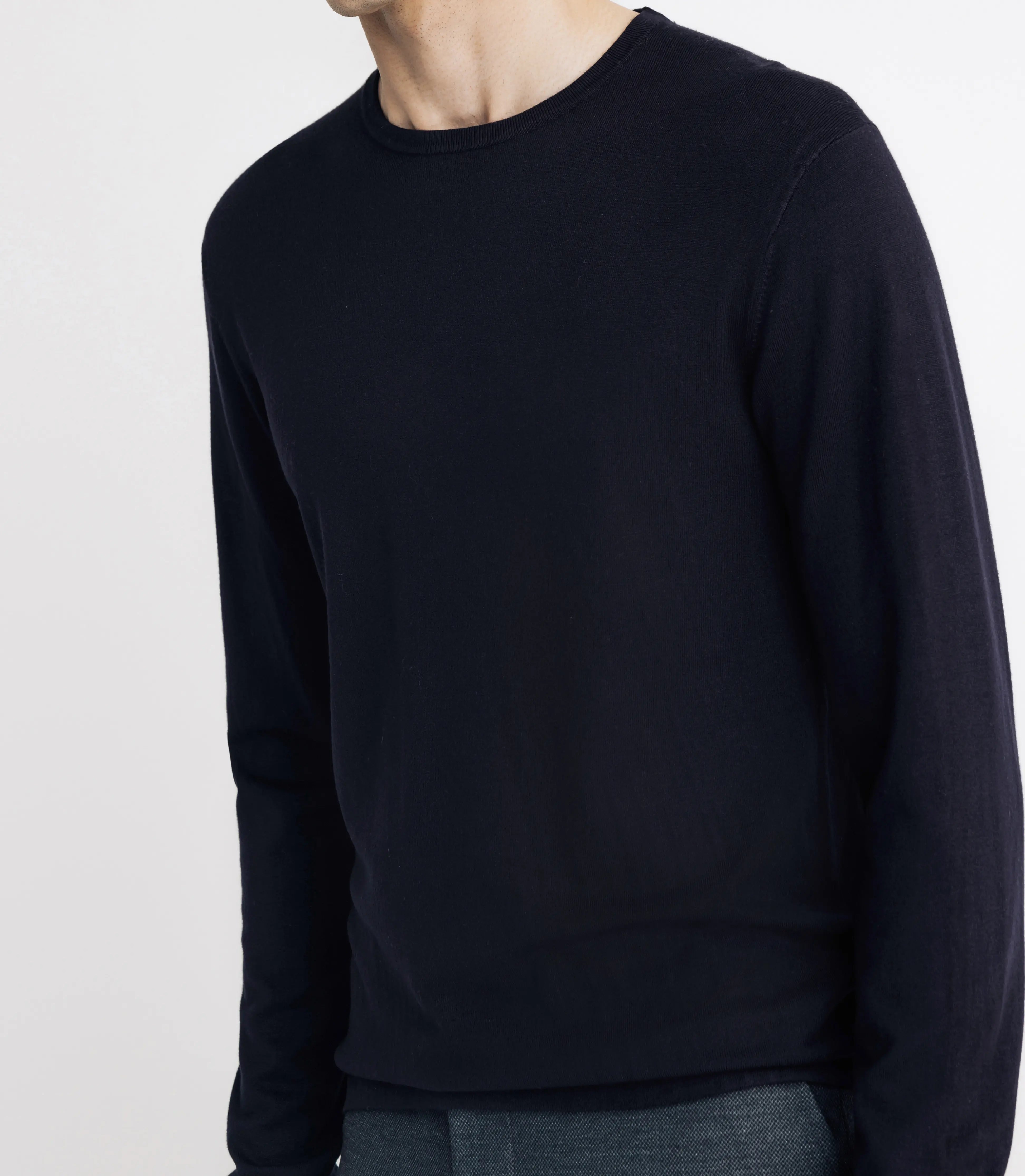 Pull col rond en maille marine - IZAC