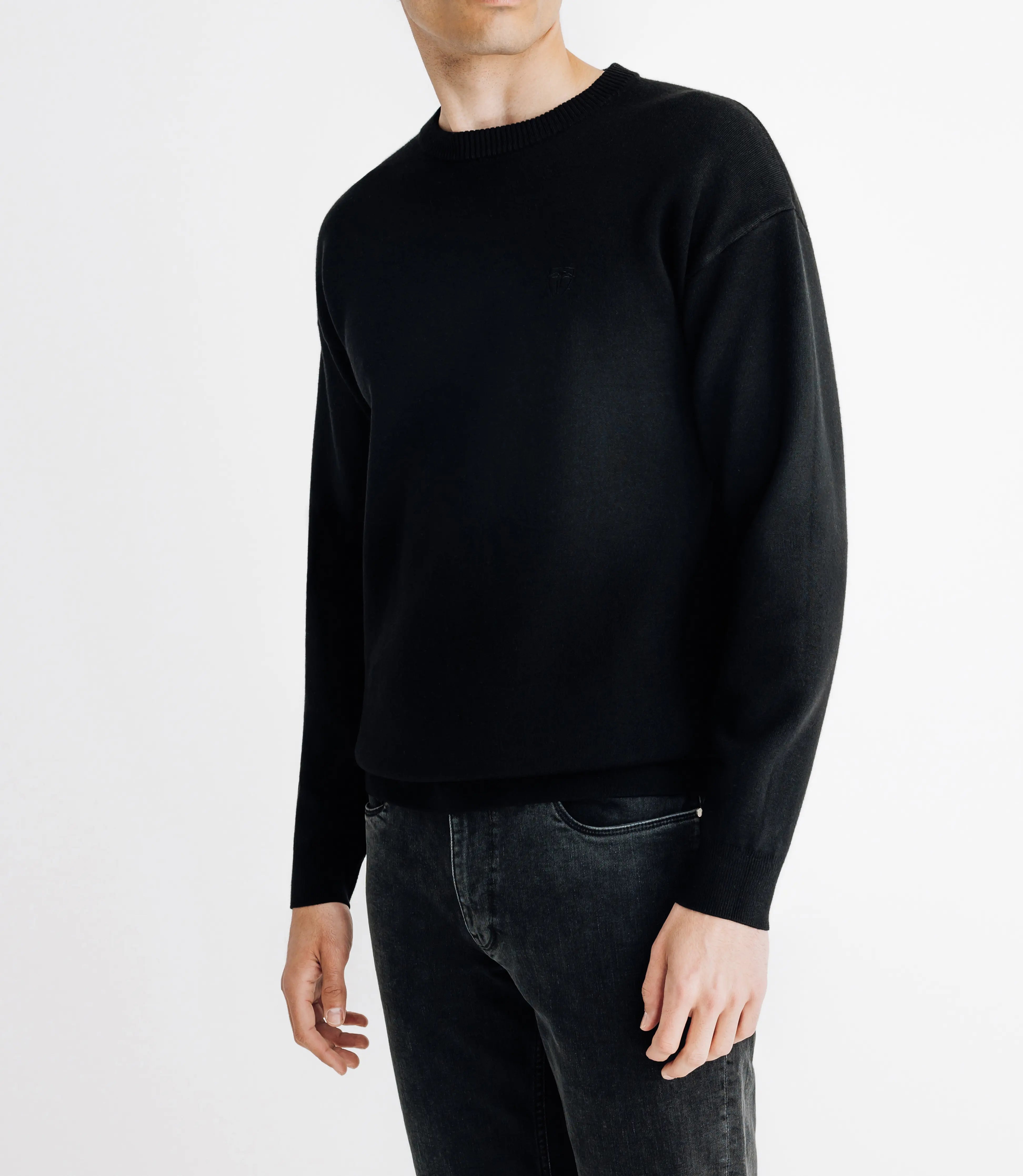 Pull sweat col rond noir - IZAC
