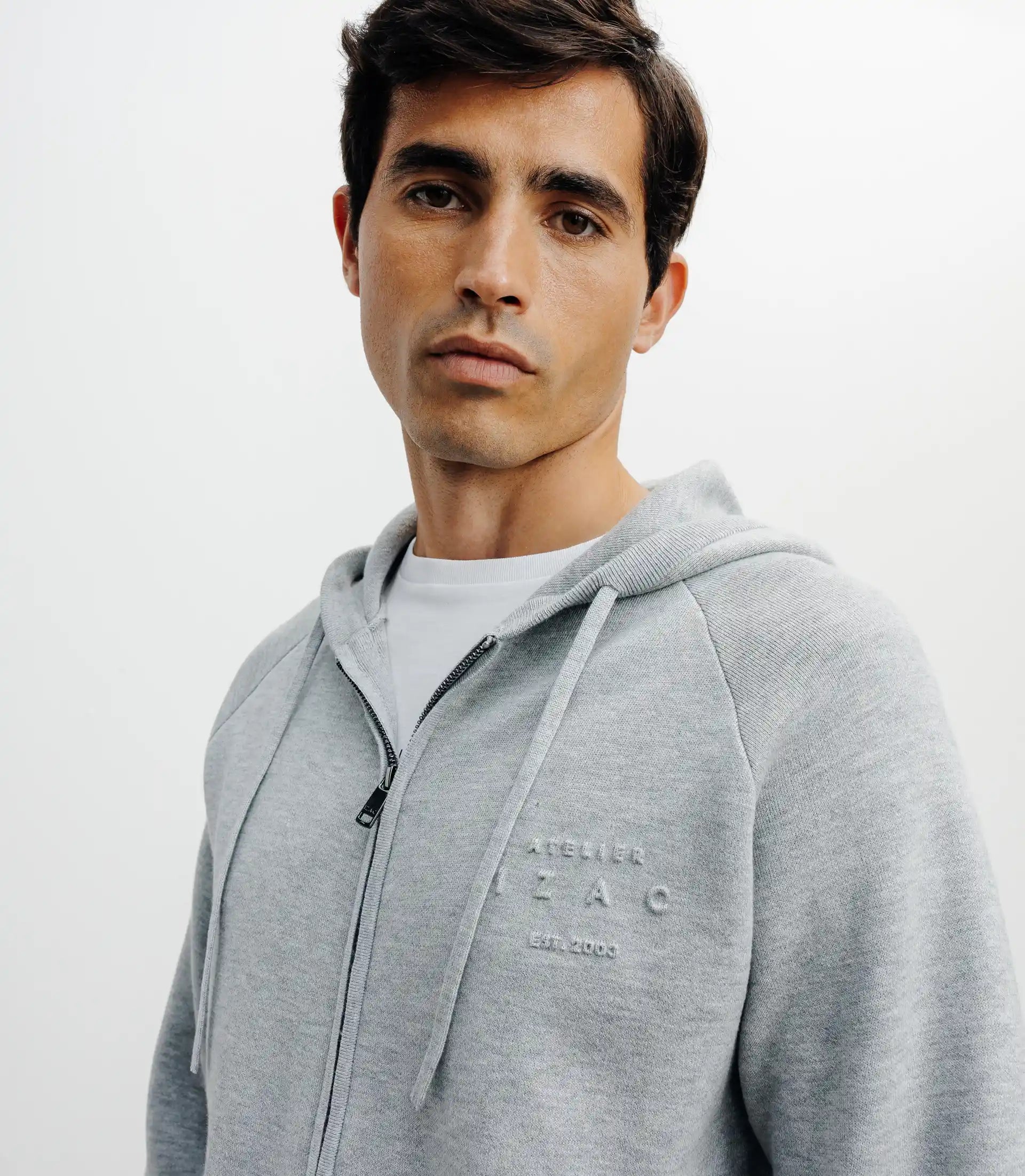 Hoodie zippé à capuche en maille gris chine - IZAC