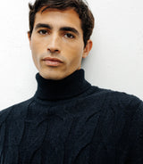 Pull col roulé torsadé marine - IZAC