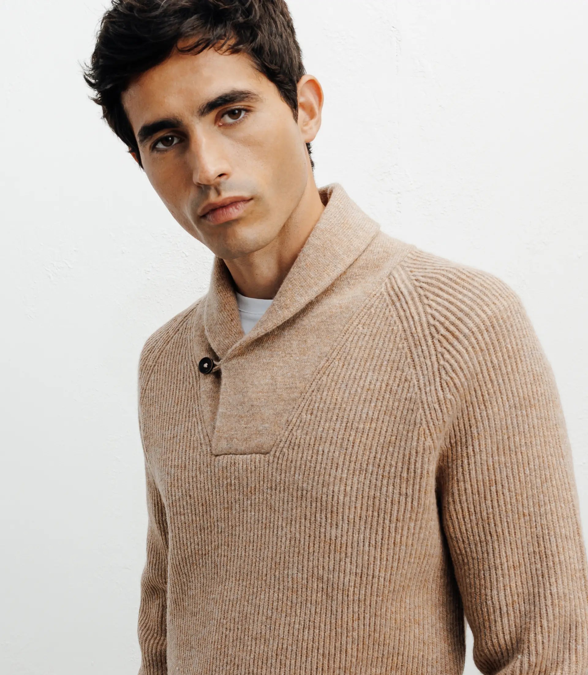 Pull en laine col châle beige - IZAC